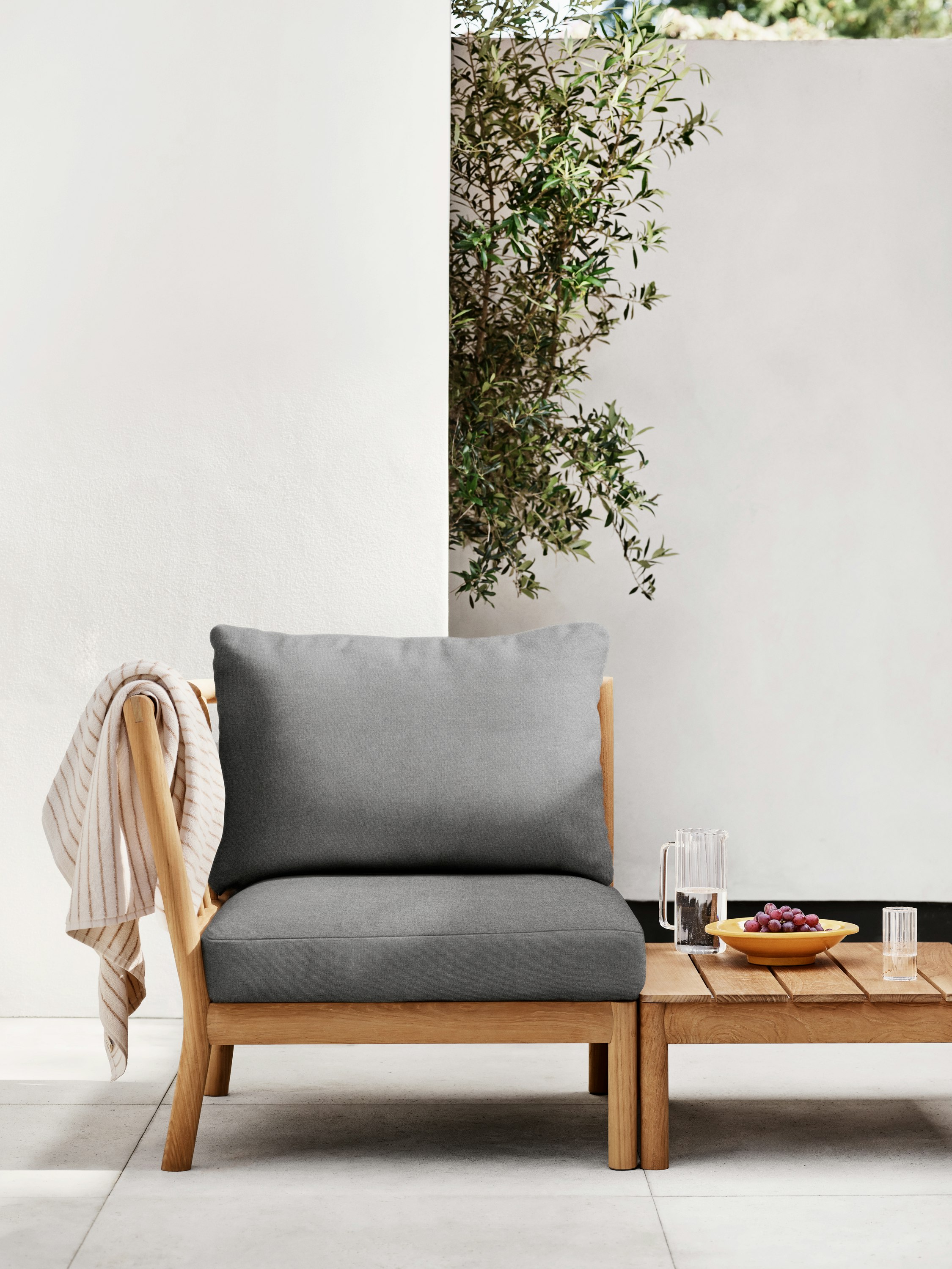 Tradition Outdoor End Seat Module