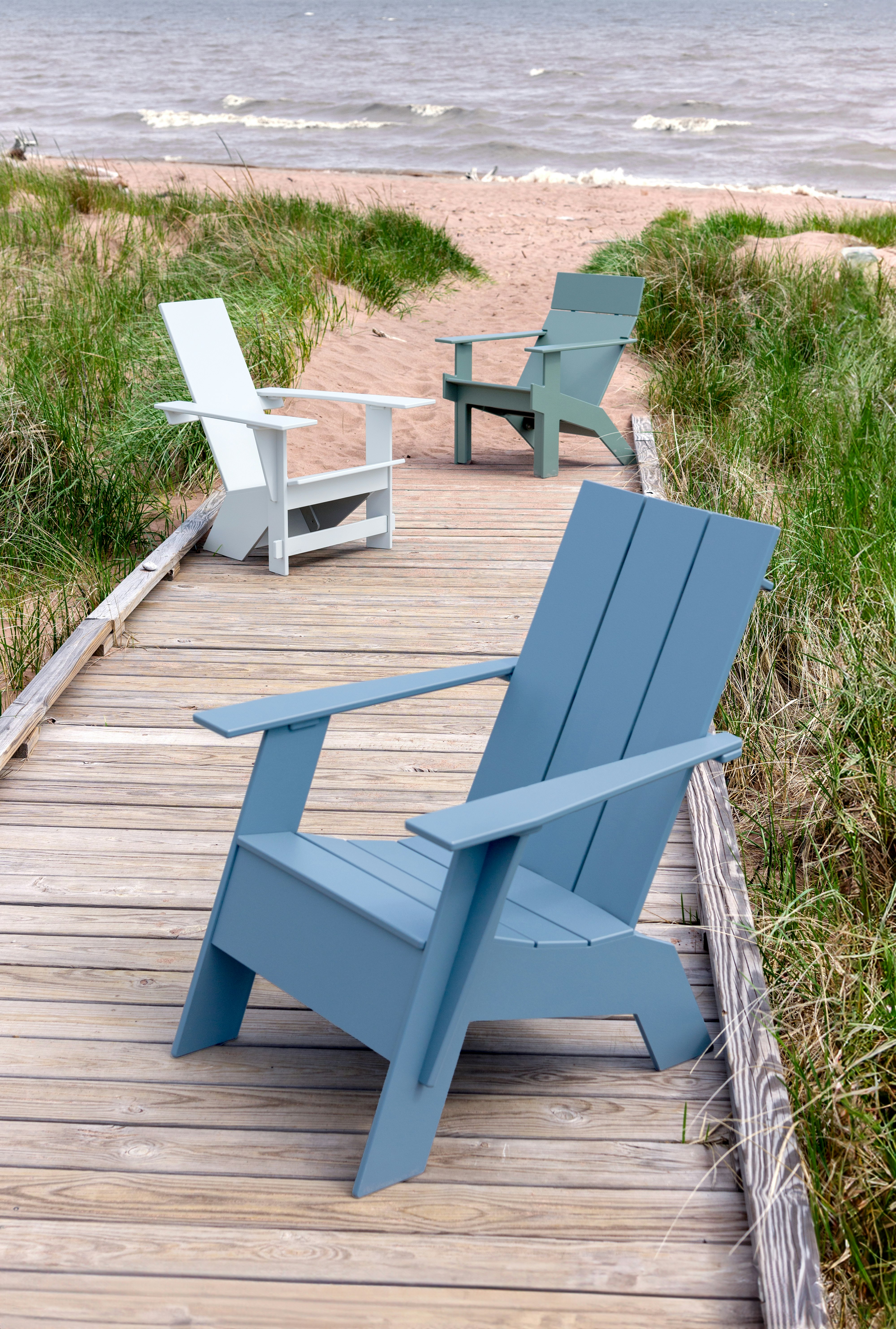 Lollygagger Lounge Chair