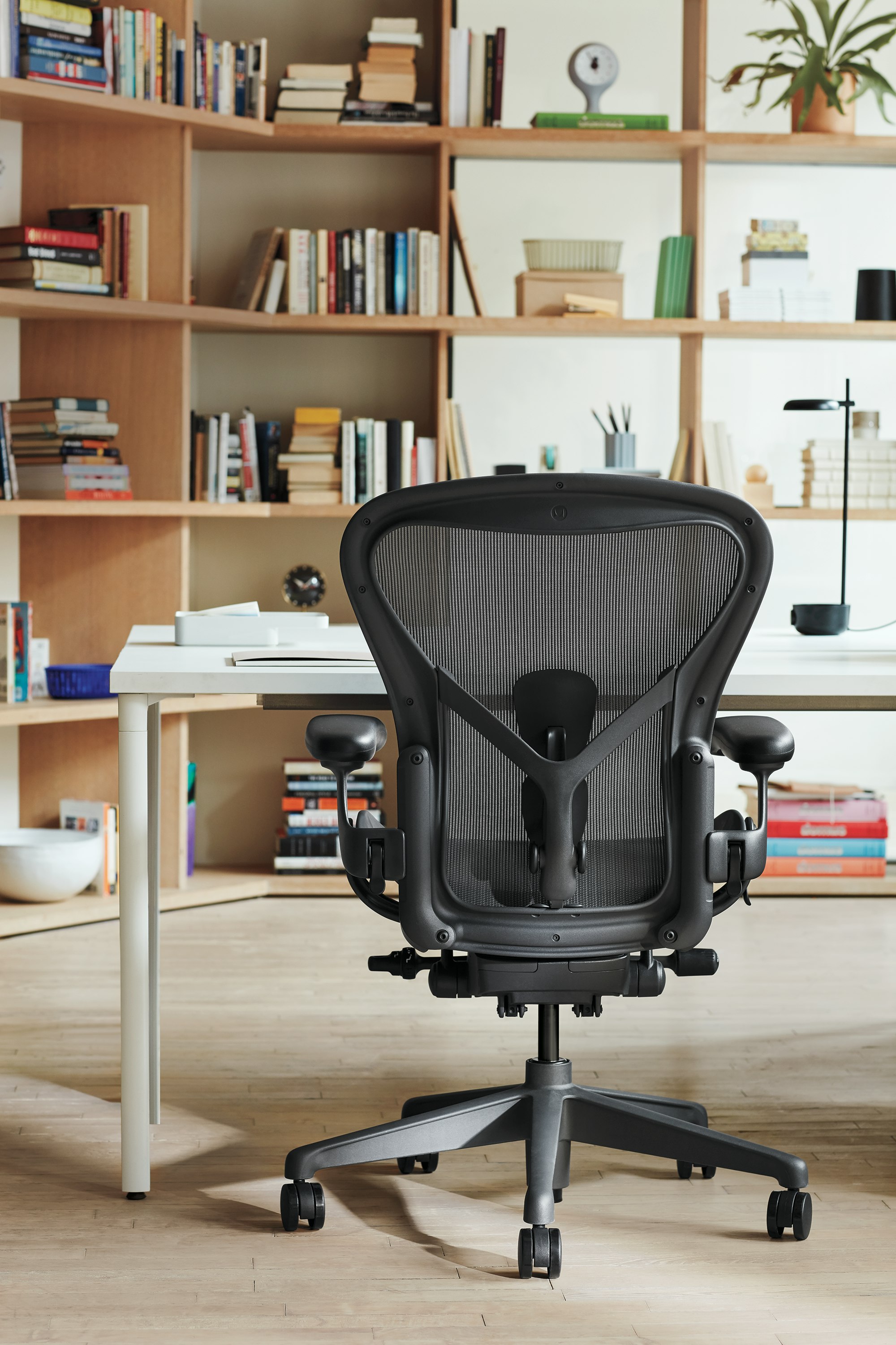  Aeron Chair