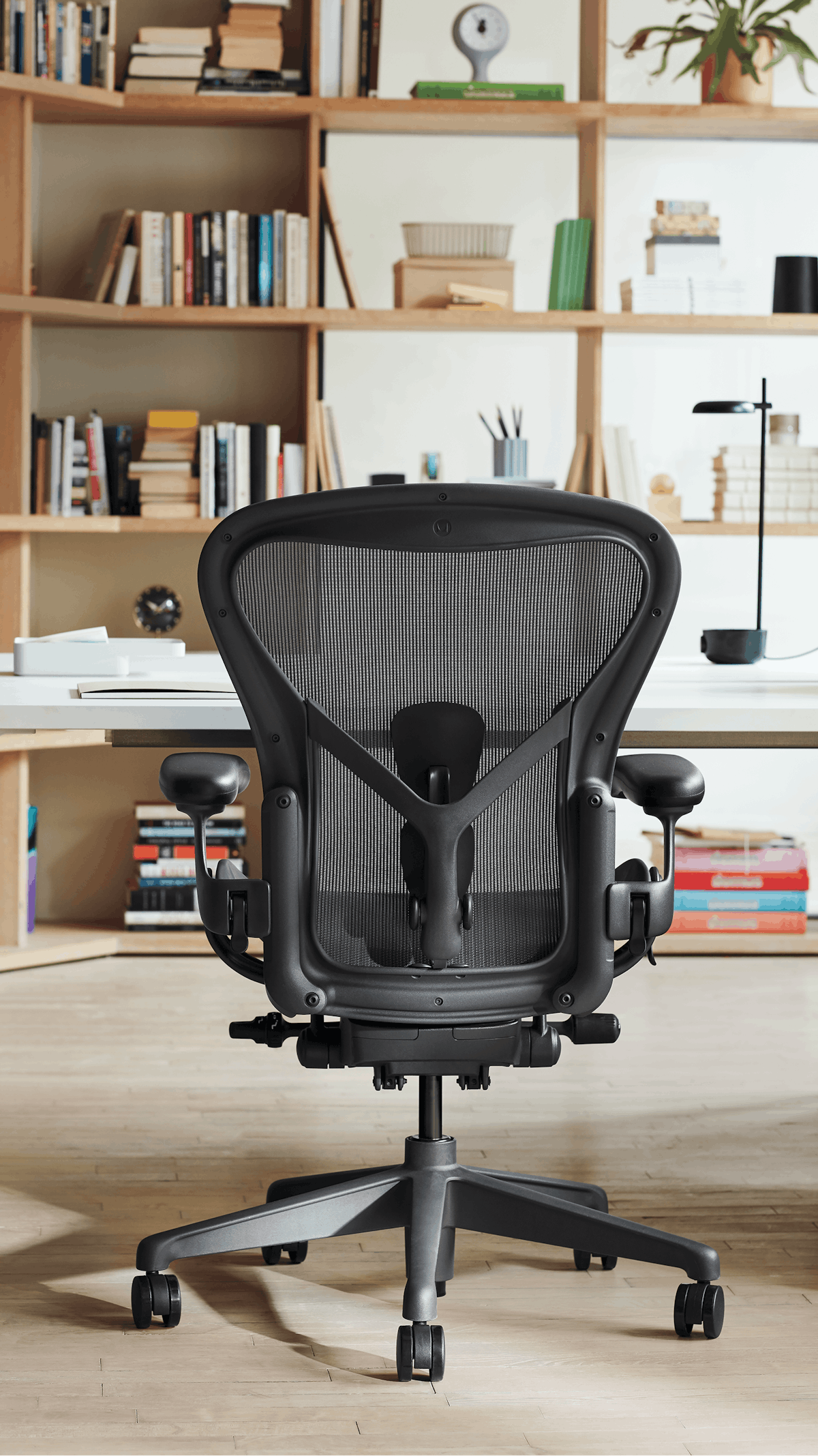 Aeron Chair, Consumer Summer Lifestyle 2019 Shoot