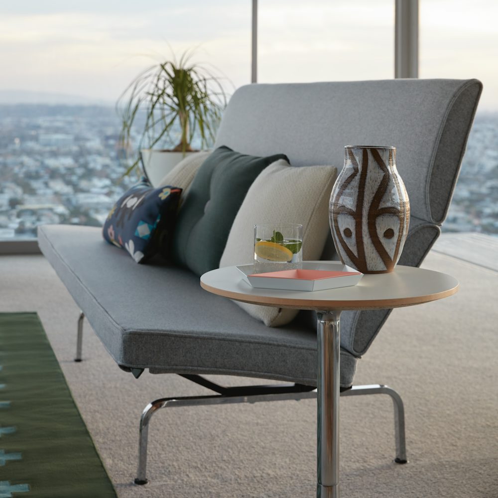 Eames Sofa Compact