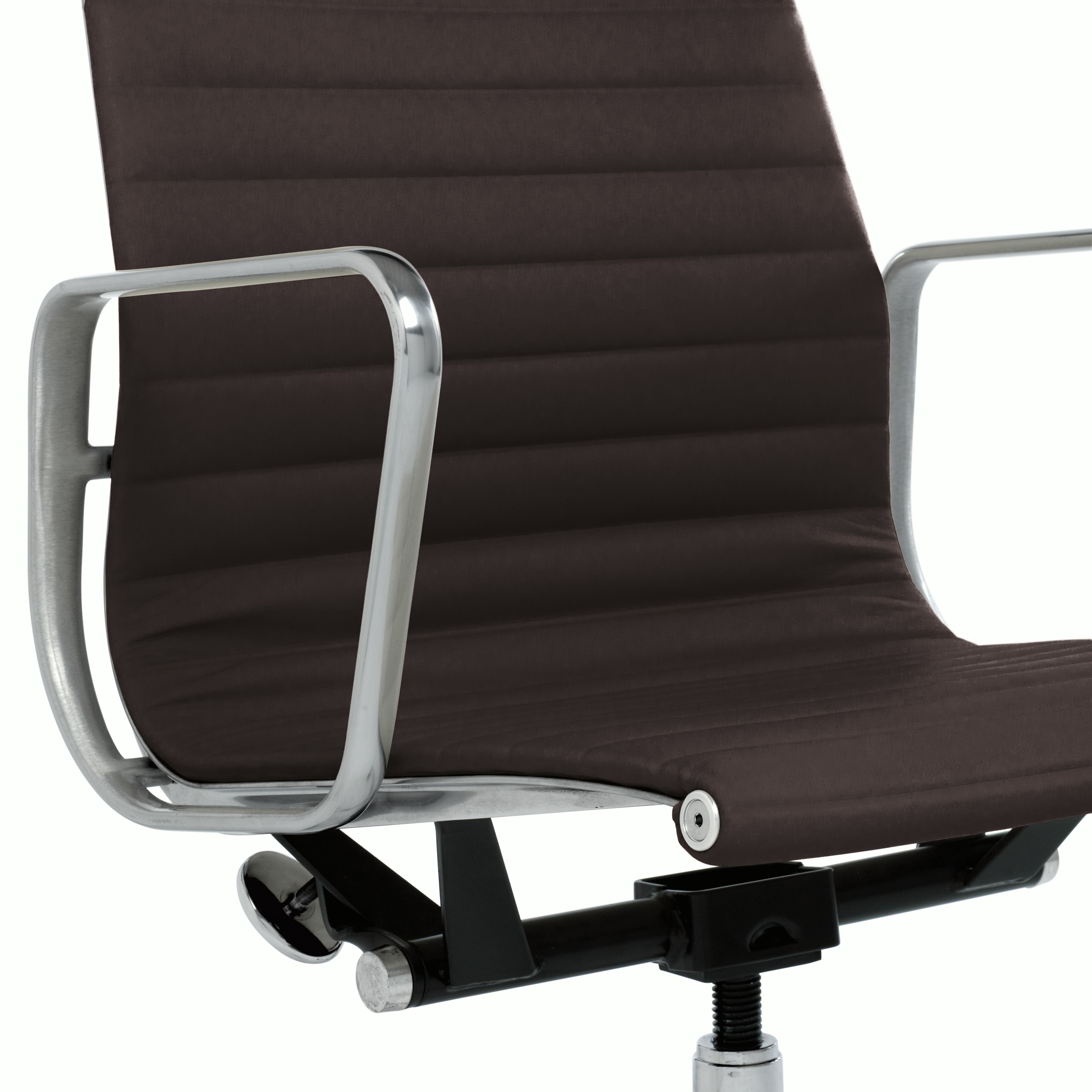 Eames Aluminum Executive Chair