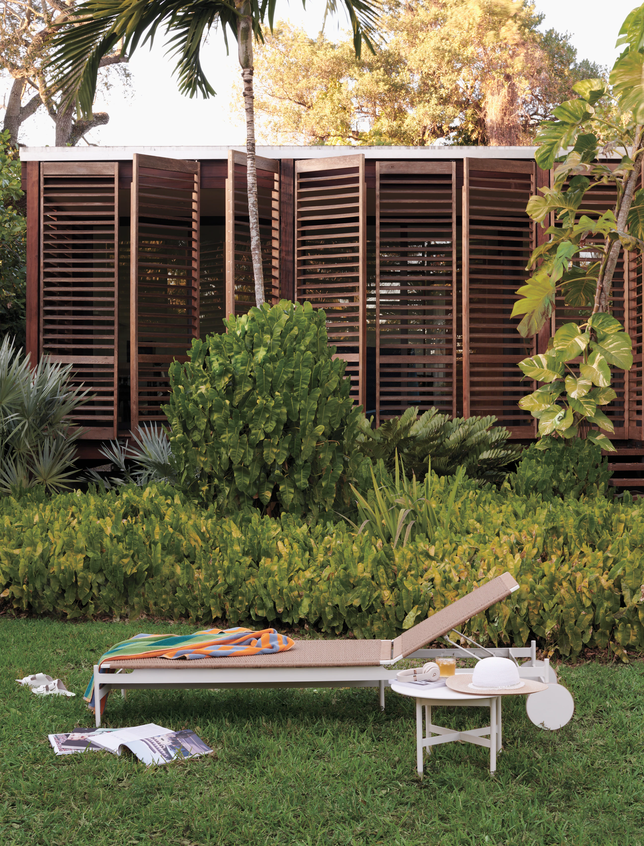 Sommer Adjustable Chaise