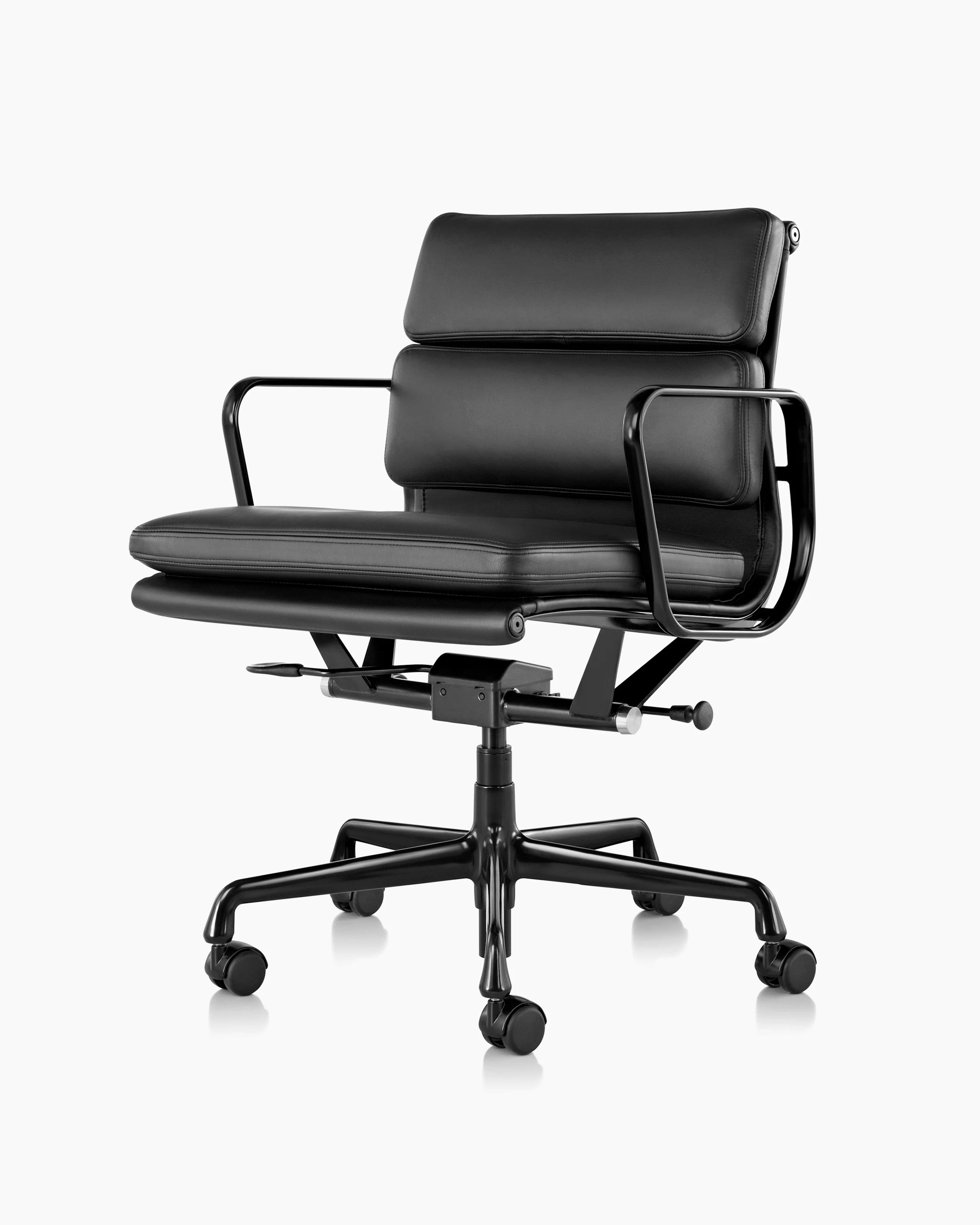 Eames Soft Pad Management Chair