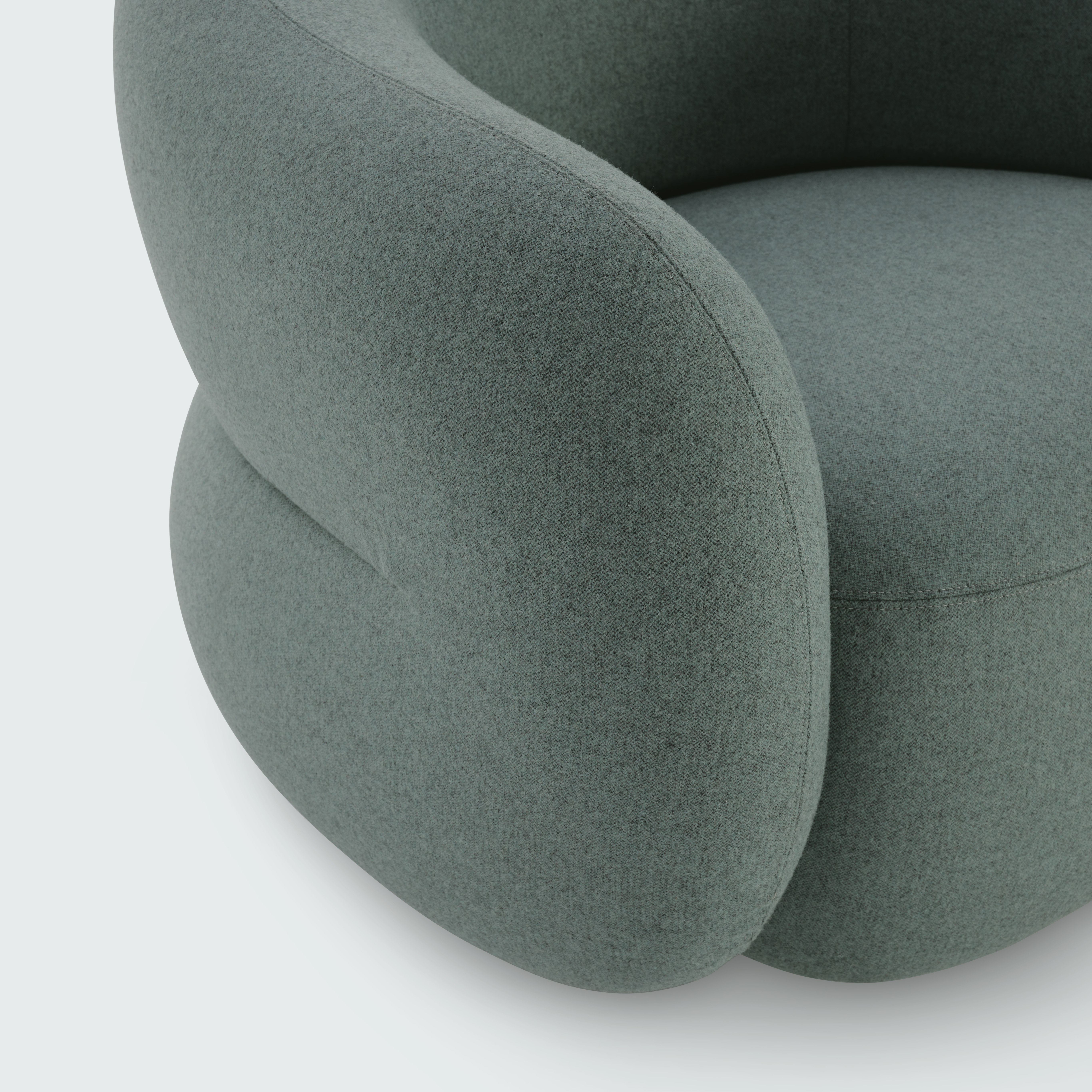 Soffi Swivel Chair