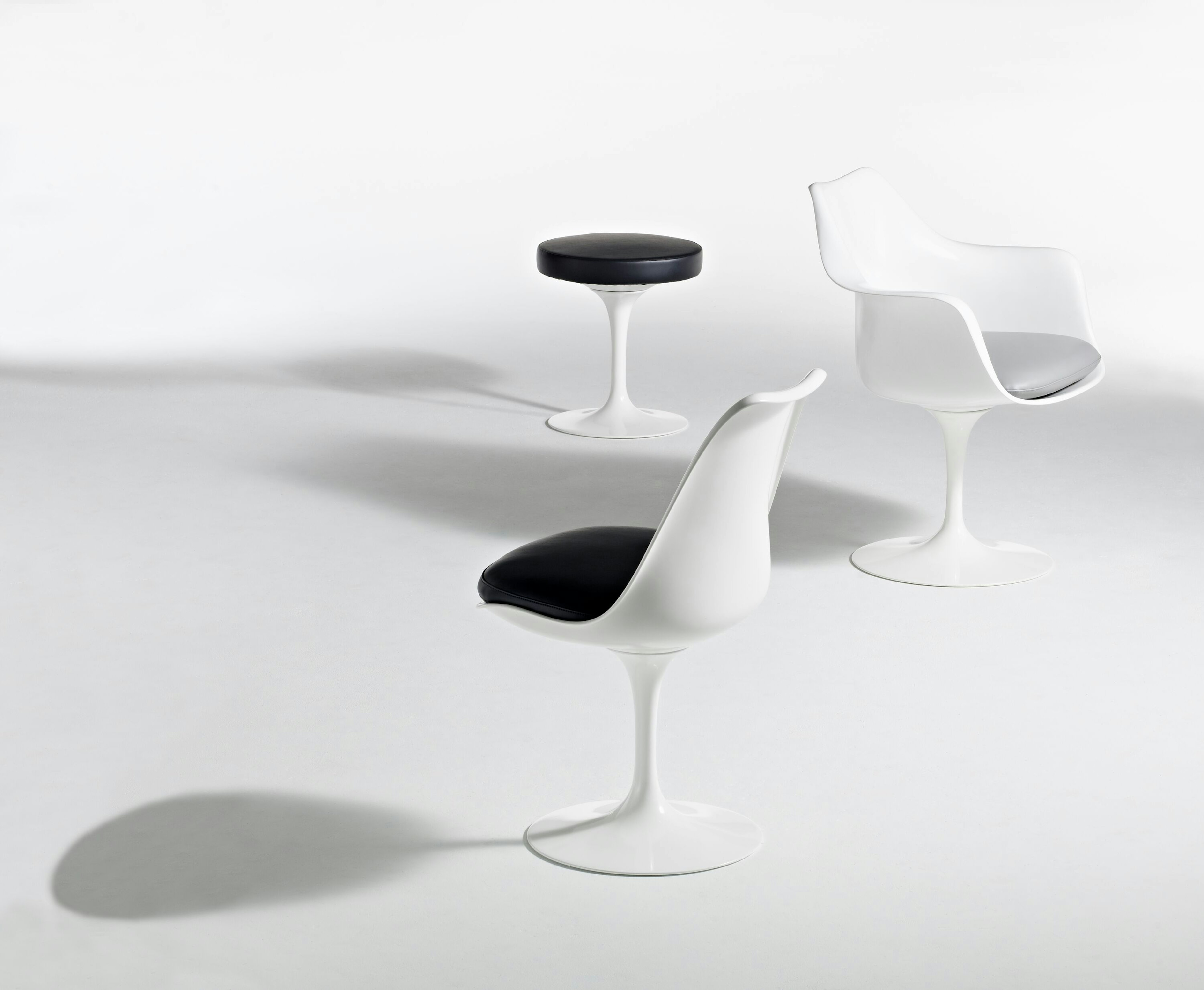 Tulip™ Armless Chair Original Design Knoll