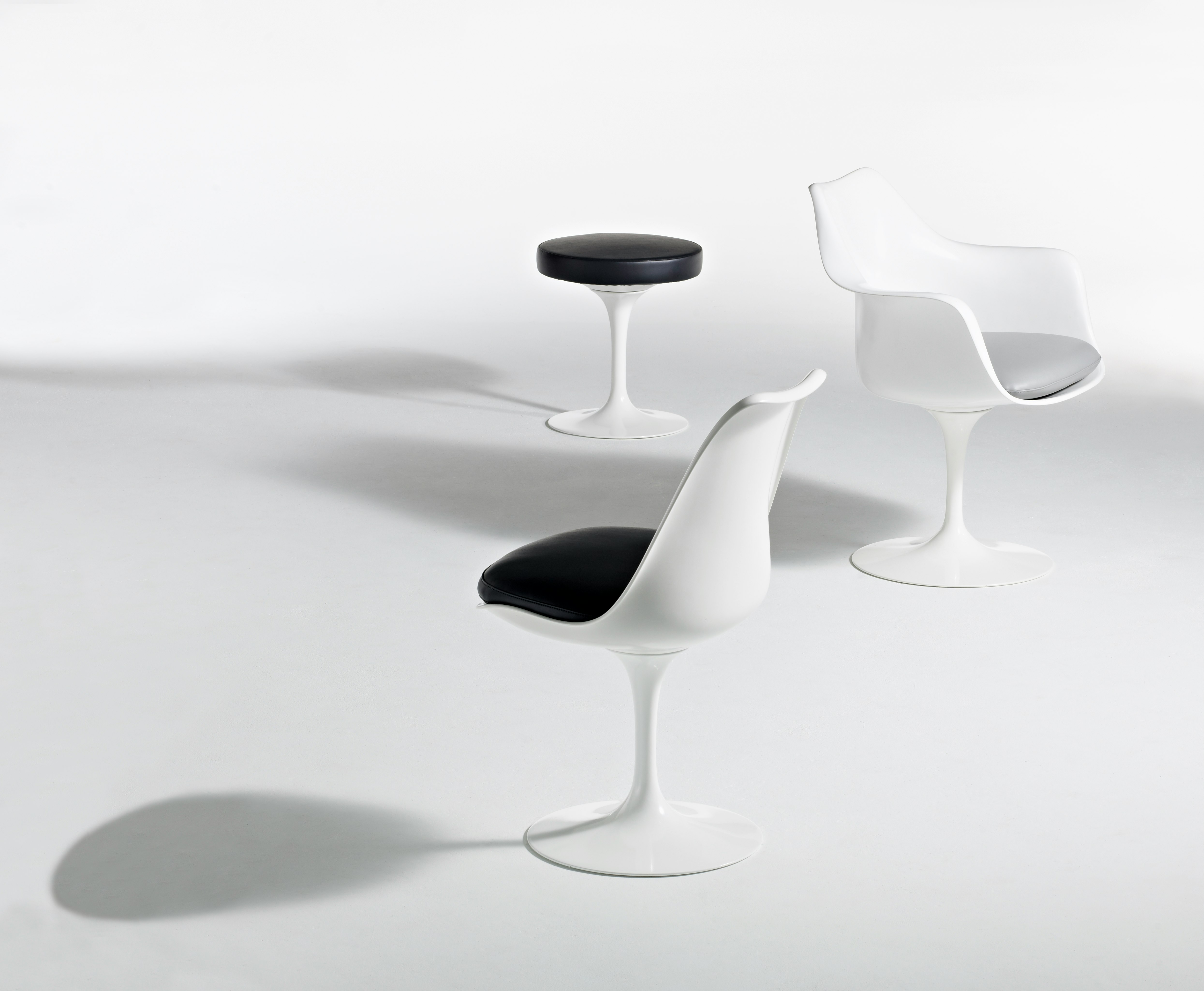 Eero Saarinen Pedestal Collection Tulip Stool Tulip Armchair Tulip Armless Chair