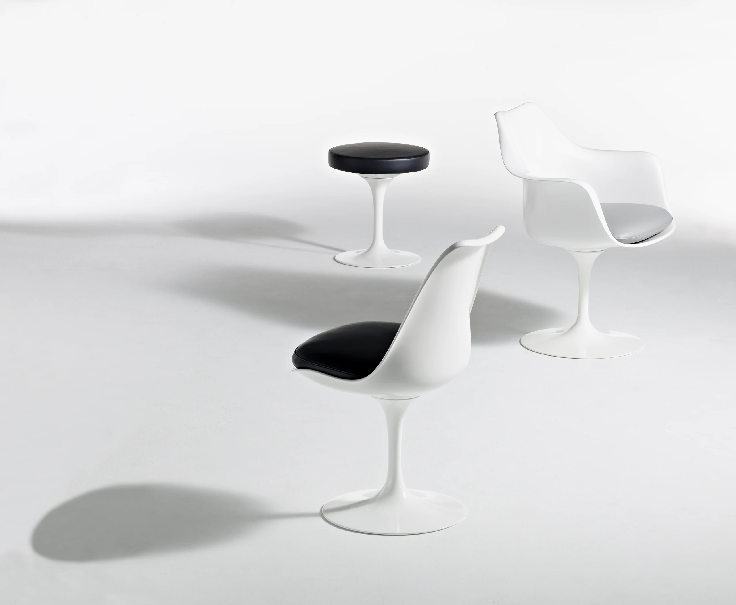 Eero Saarinen Pedestal Collection Tulip Stool Tulip Armchair Tulip Armless Chair