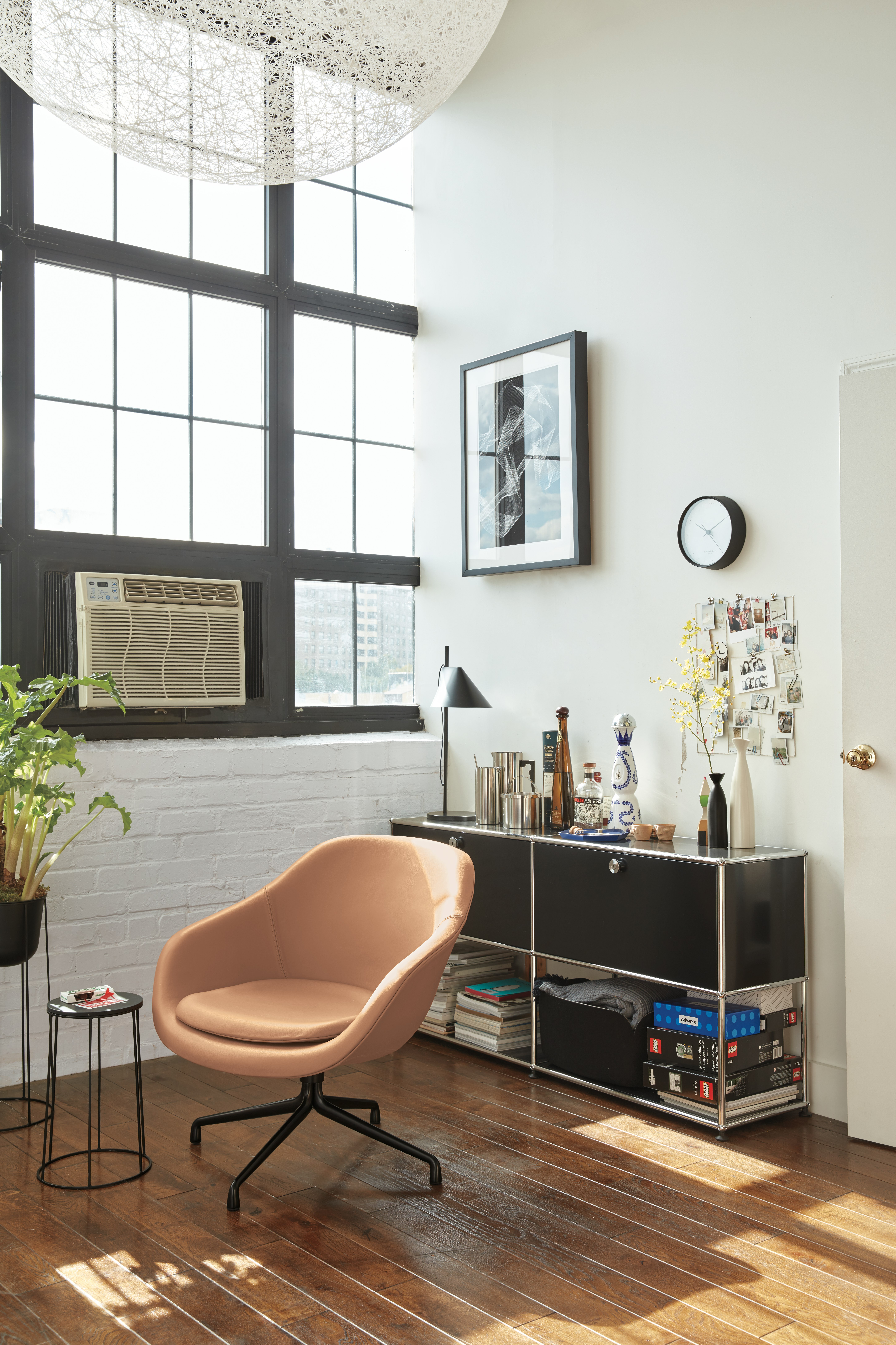 About A Lounge 81 Swivel Chair, Low Back