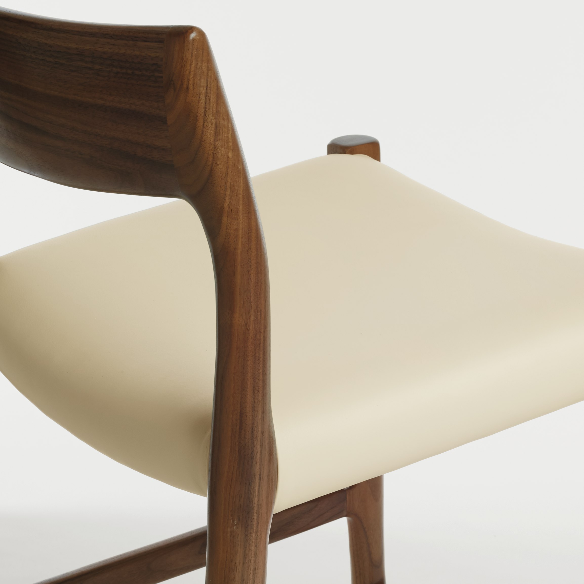 Moller Counter Stool 77C