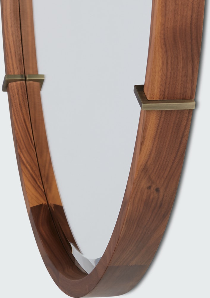 Levante Mirror