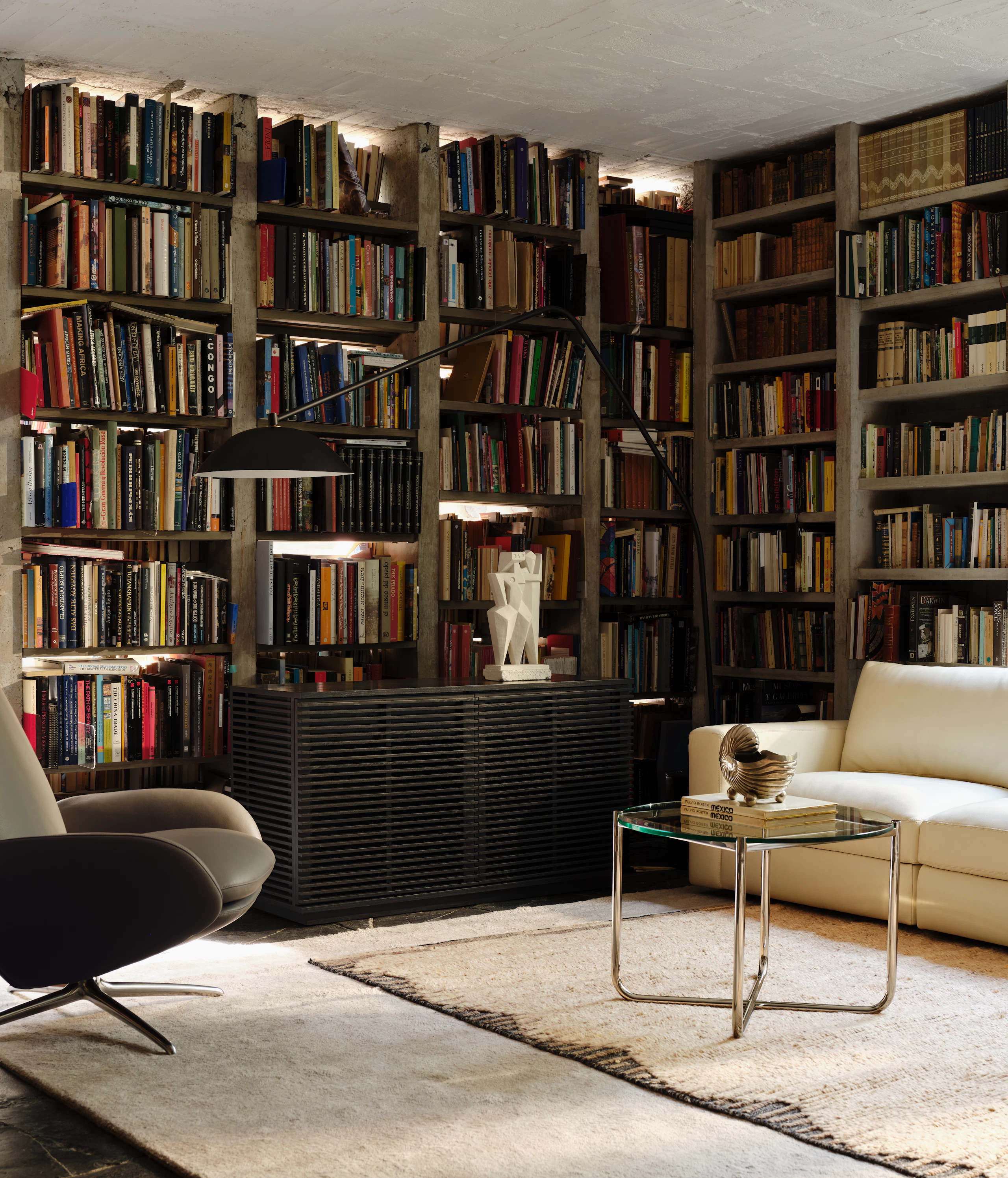 Line Credenza, Large in Black and MR Table