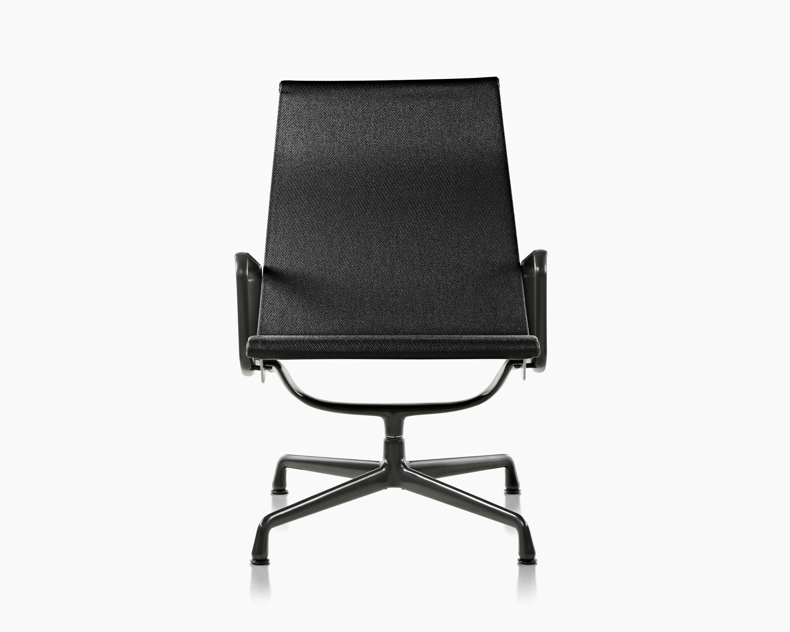 Eames Aluminum Group Chair Outdoor