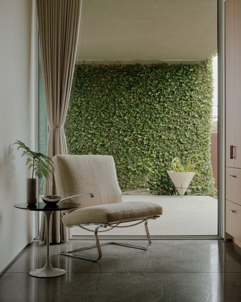 Saarinen Side Table