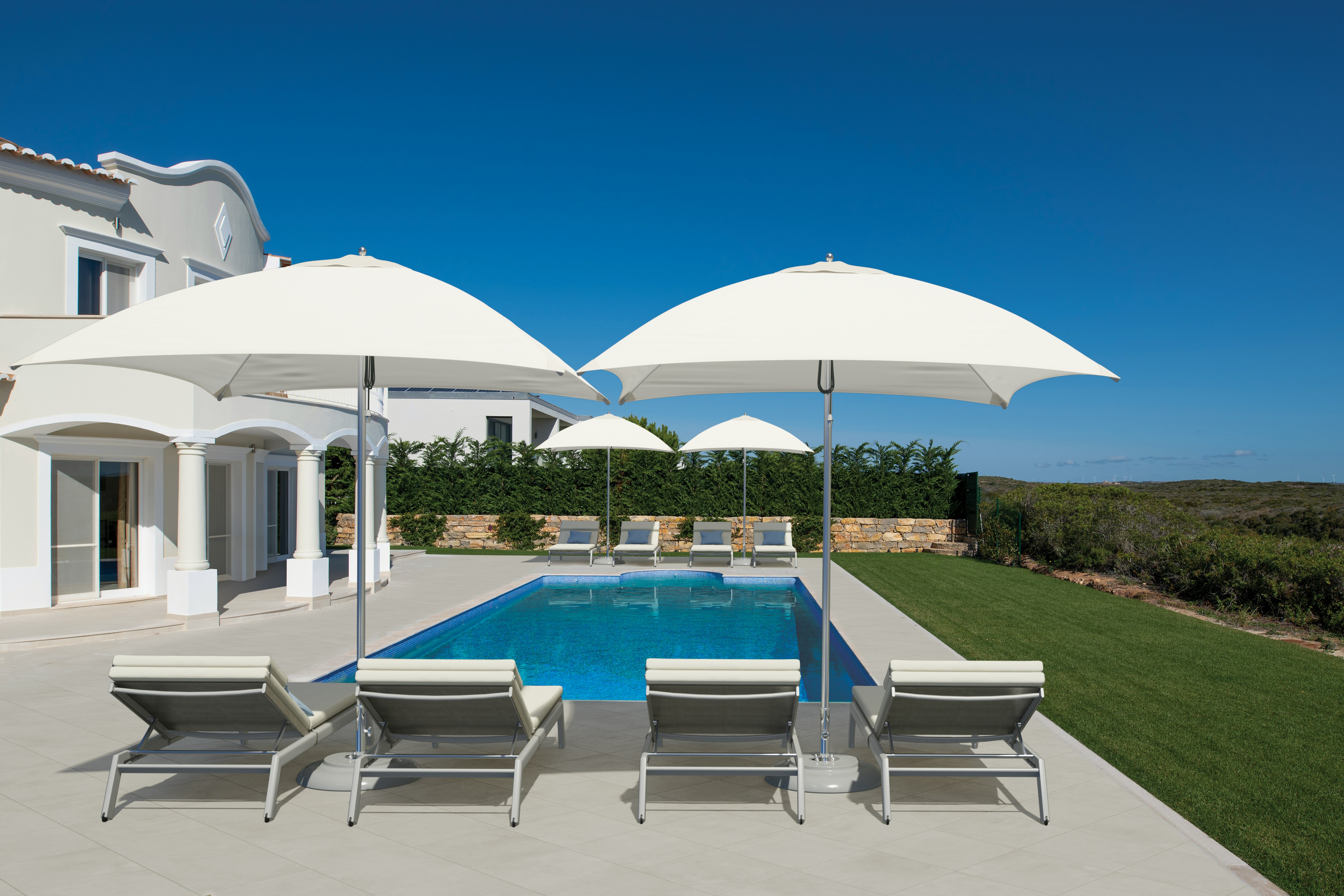 Tuuci Bay Master Fiber Flex Square Umbrella