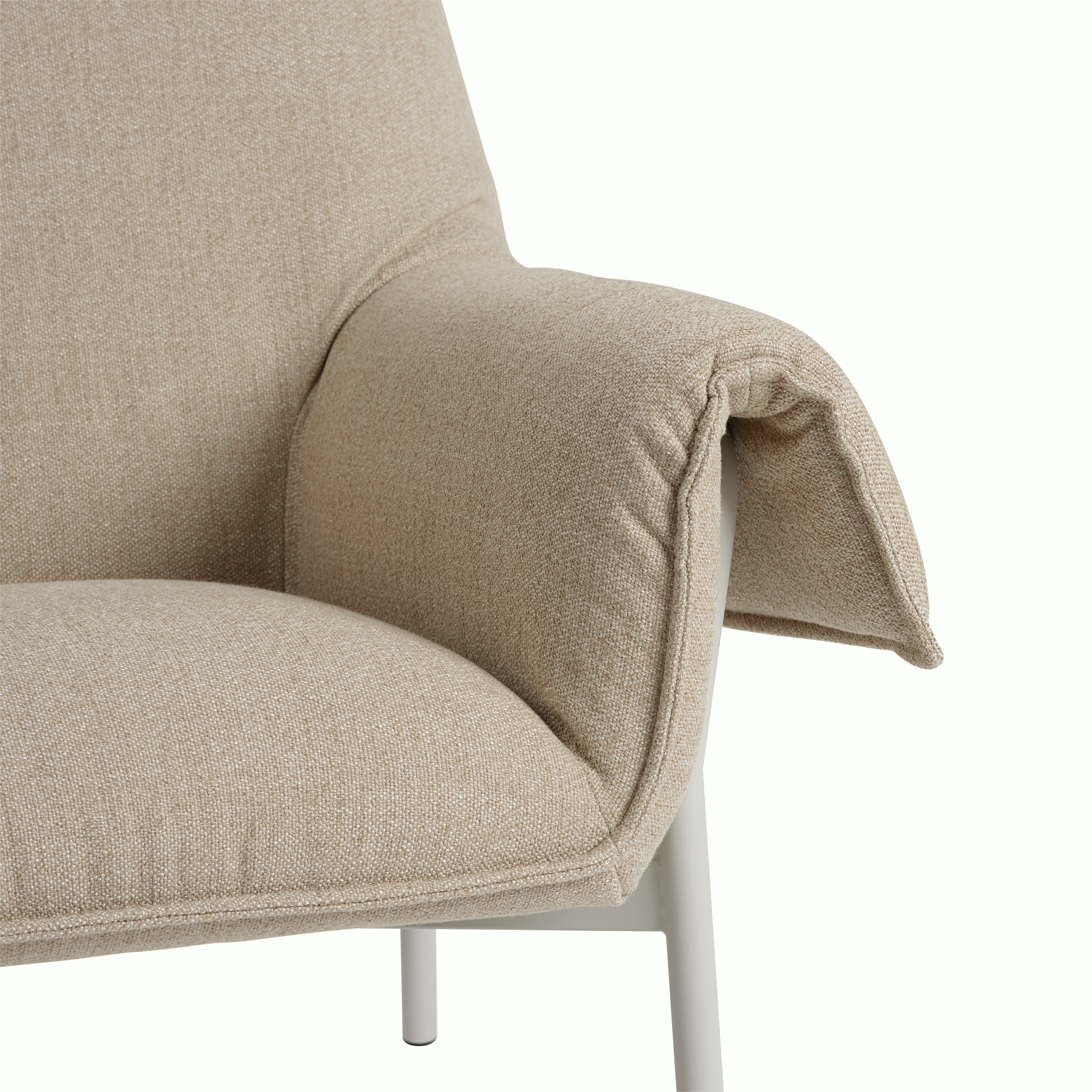 Wrap lounge chair grey ecriture 240 detail Muuto hi res