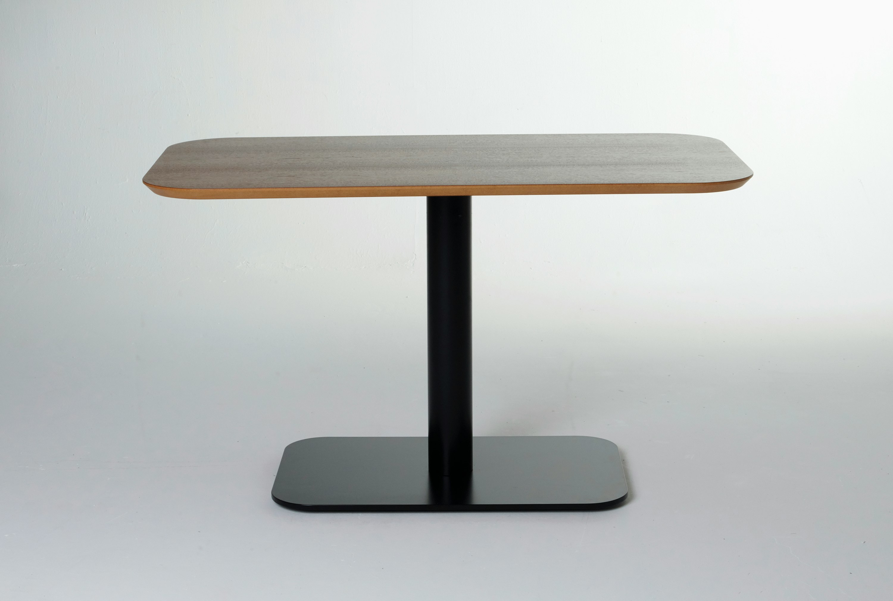 naughtone, With a pared-down elongated design and robust construction, the Hue table is perfectly suited to working or