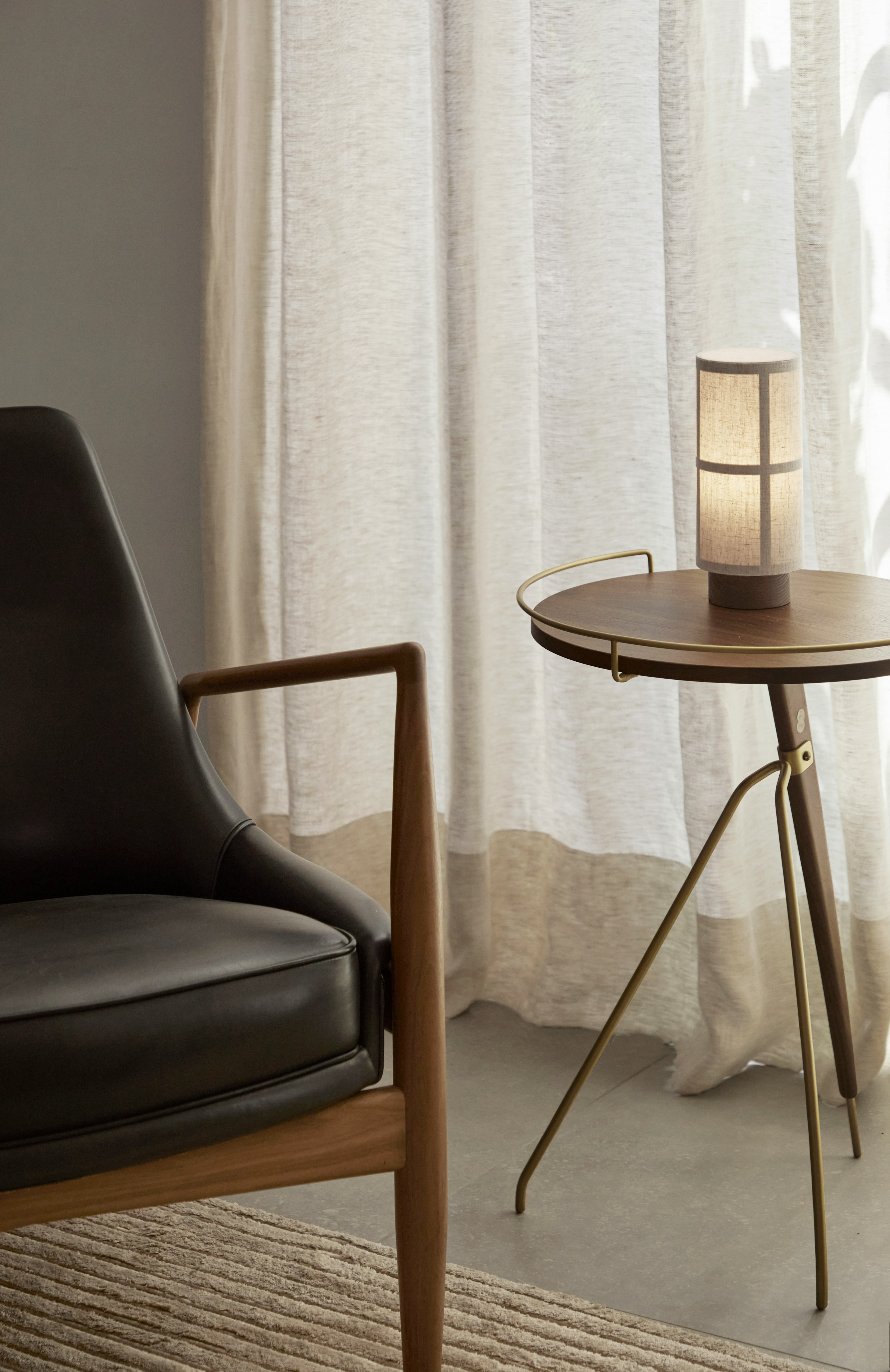 Hashira Table Lamp Portable