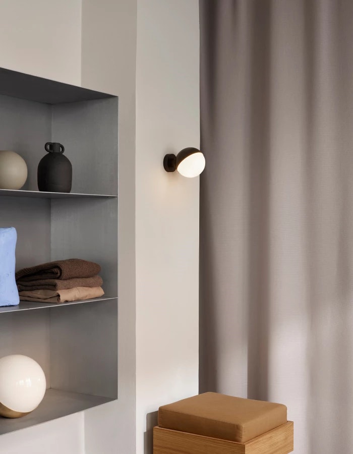 VL Studio Wall Lamp