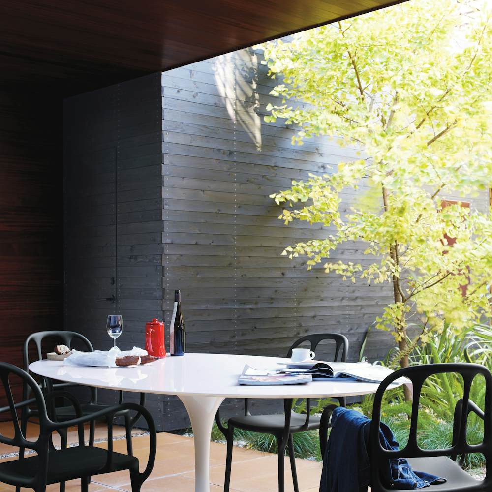 Saarinen Outdoor Dining Table