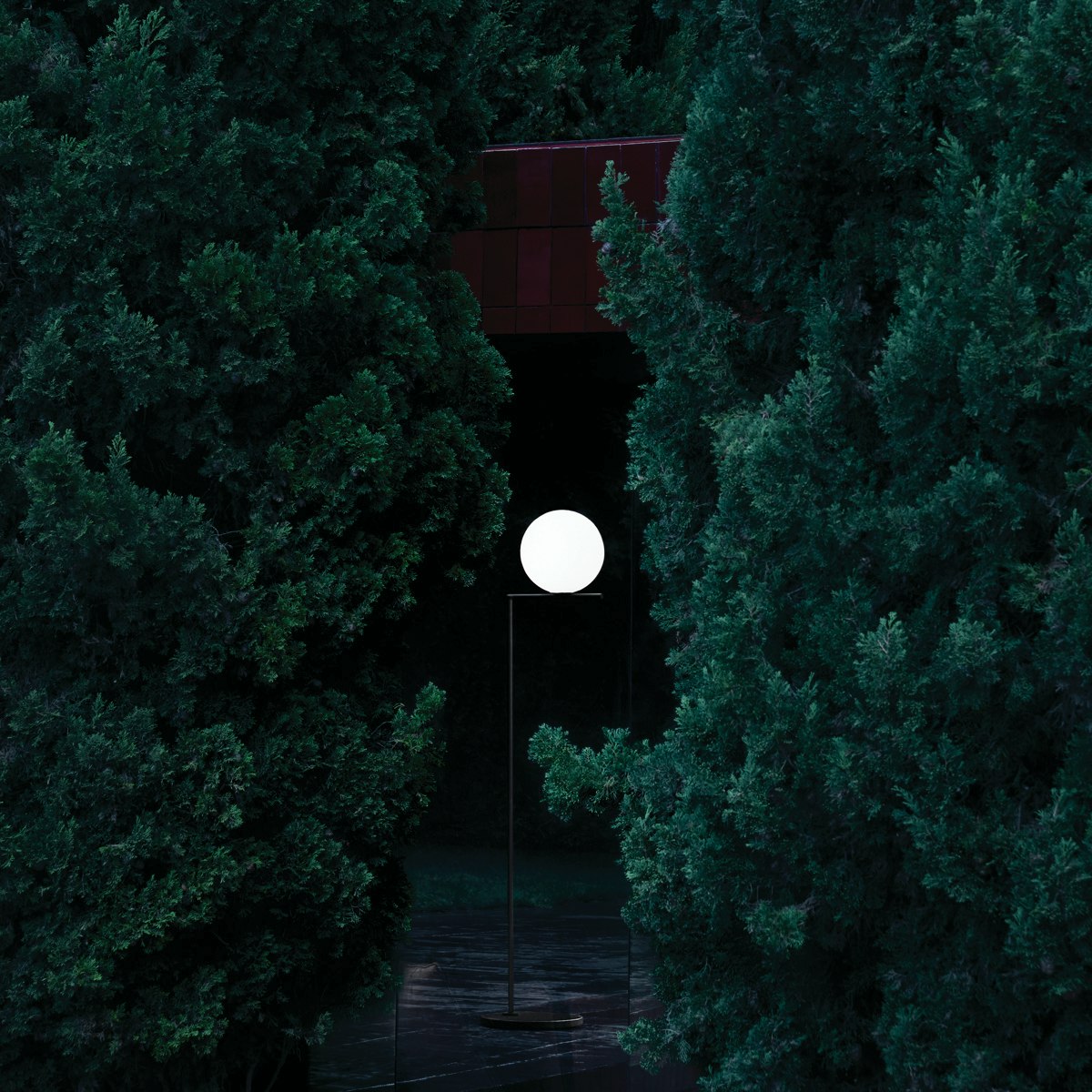 IC Outdoor Floor Lamp