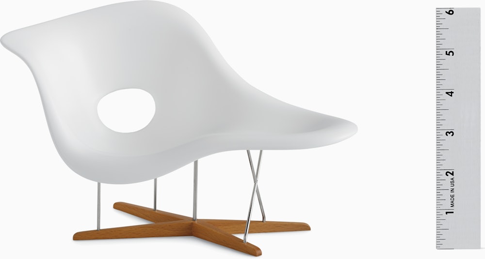 Vitra Miniatures Collection Eames La Chaise Herman Miller Store