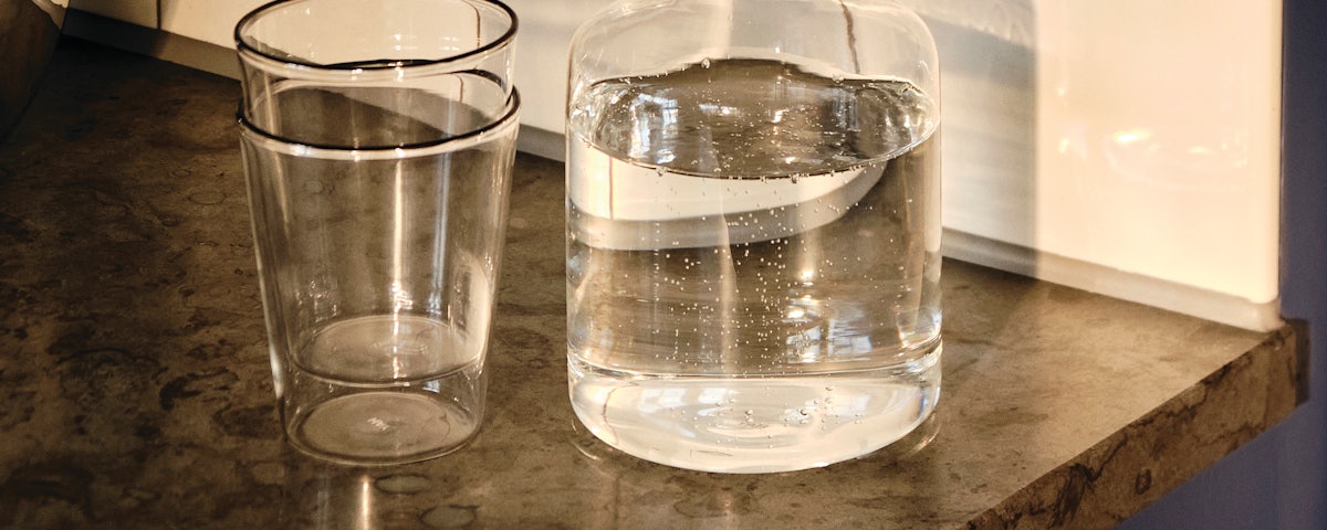 Rim Carafe