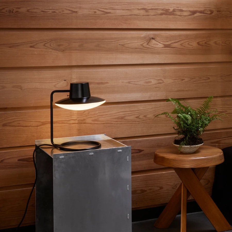 AJ Oxford Table Lamp