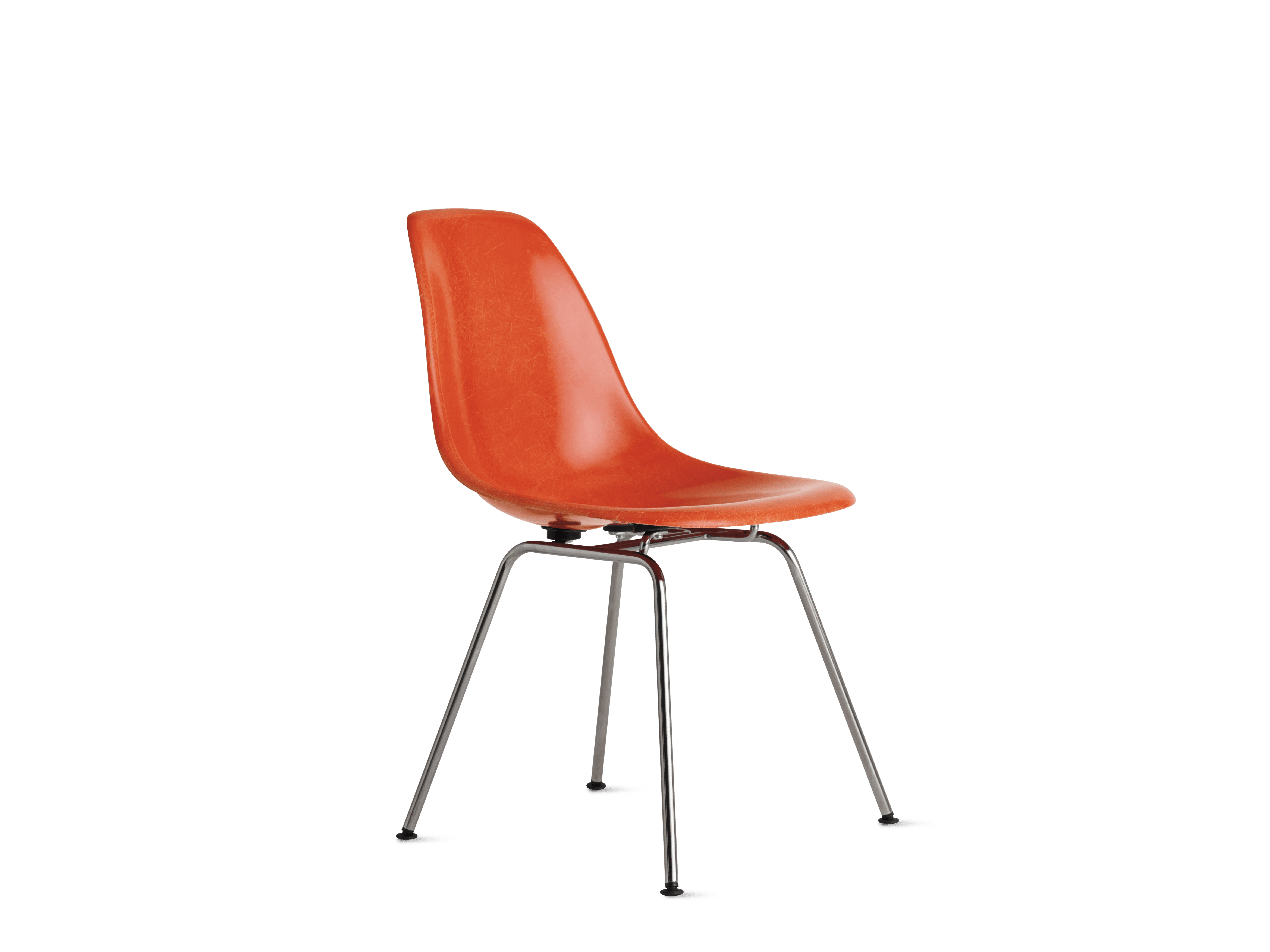 Eames Molded Fiberglass 4-Leg Side Chair (DFSX)