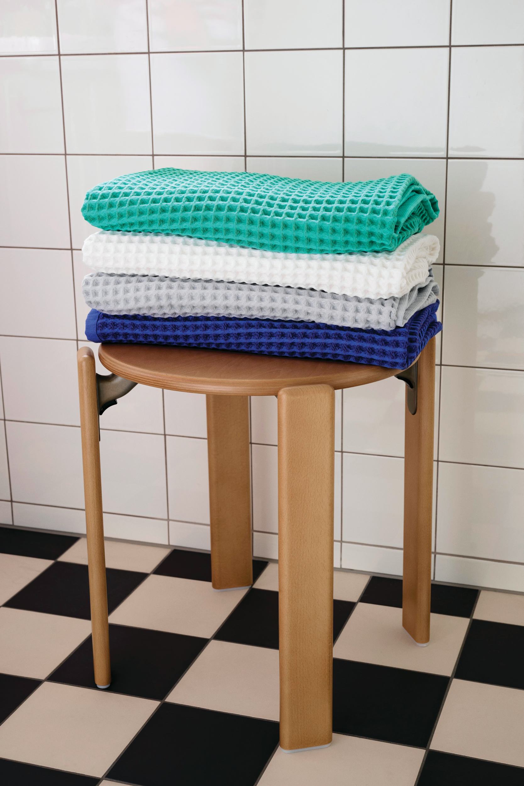 Waffle Twist Bath Towel – HAY