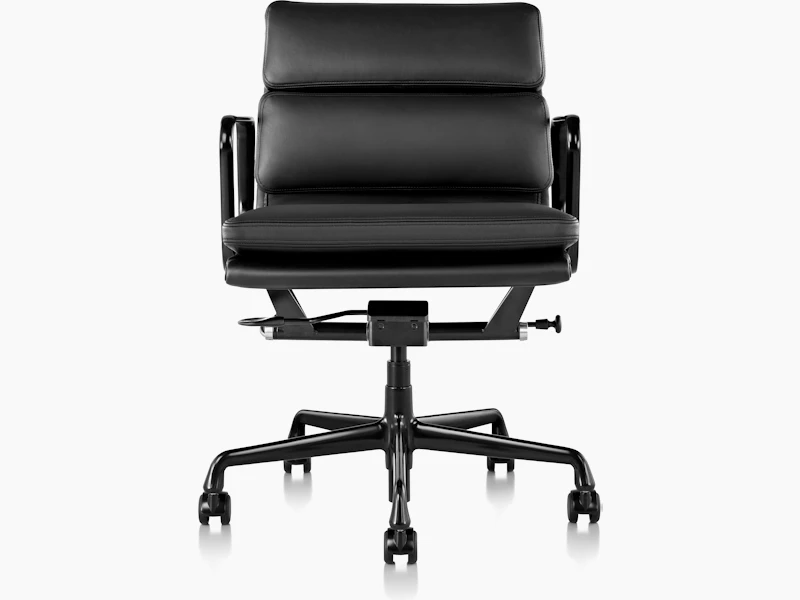 Eames Soft Pad Management Chair