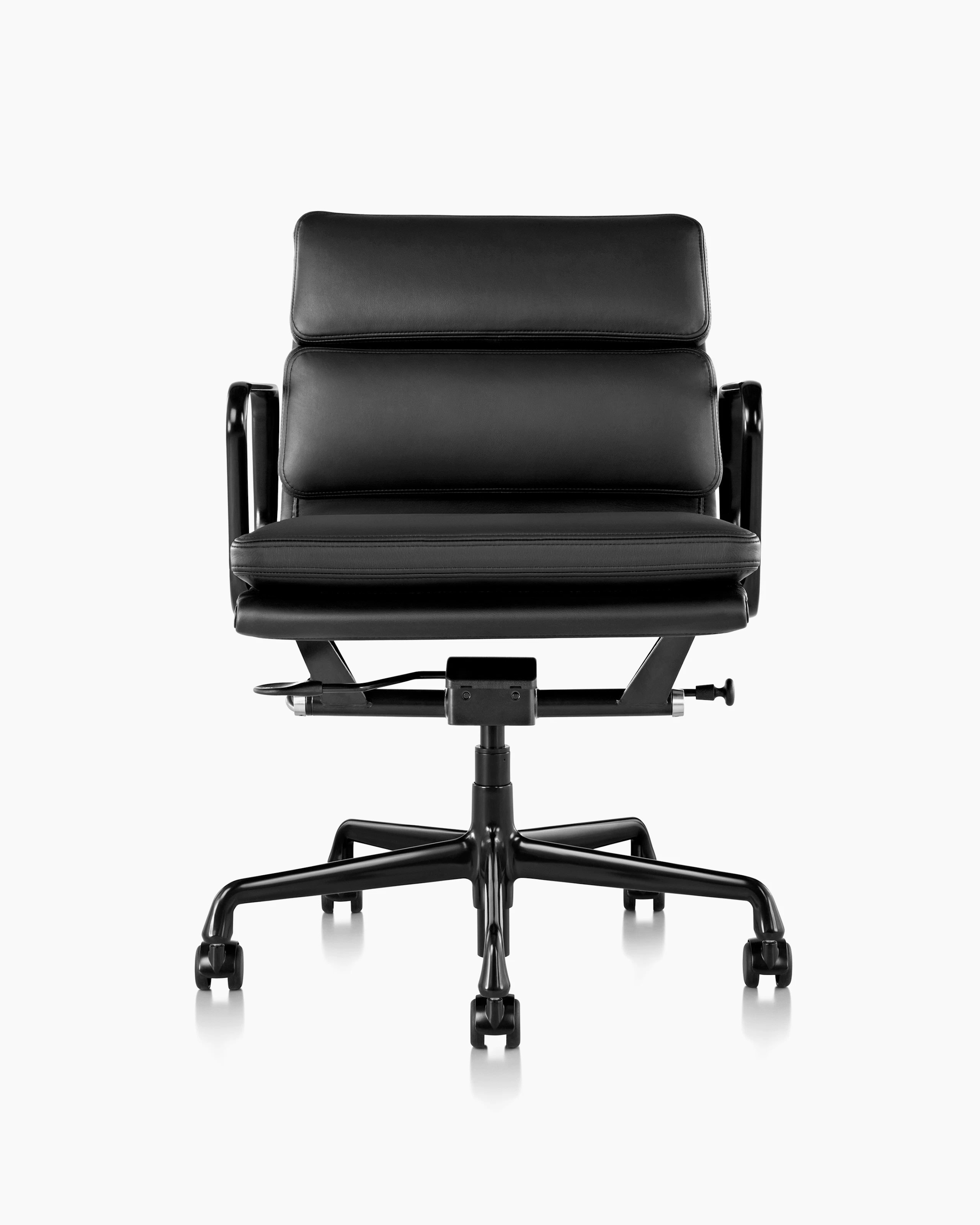 Eames Soft Pad Management Chair