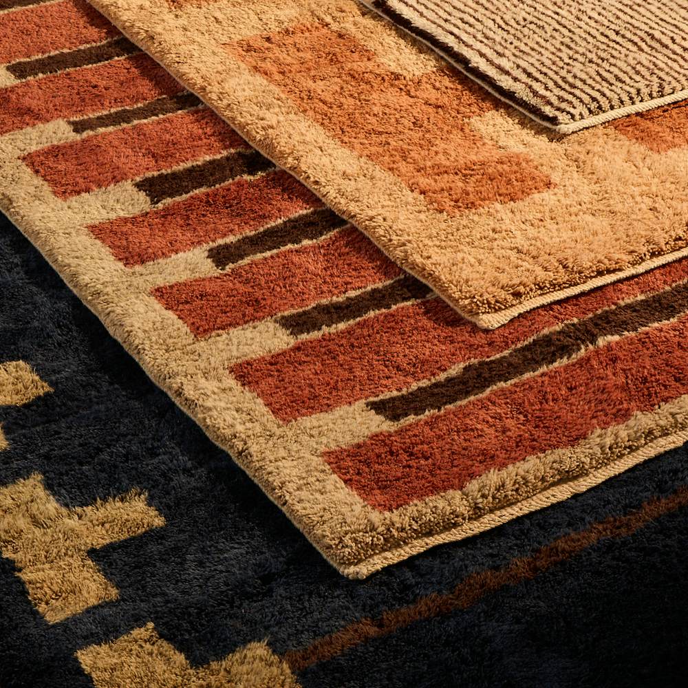Fences Rug stack