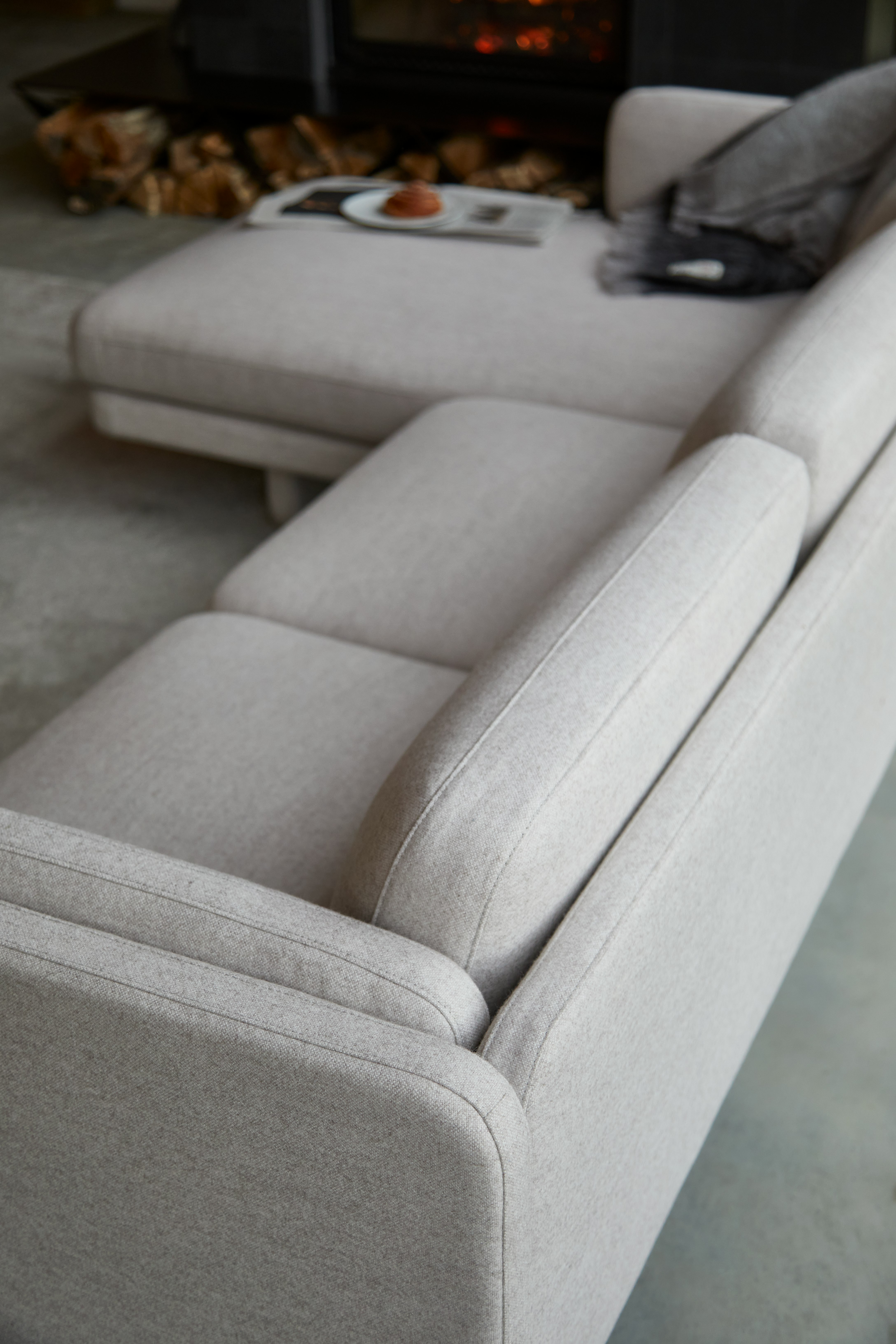Pastille Sectional Chaise