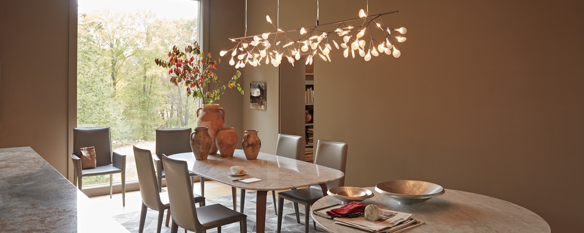 Heracleum III Endless Pendant in dining room setting