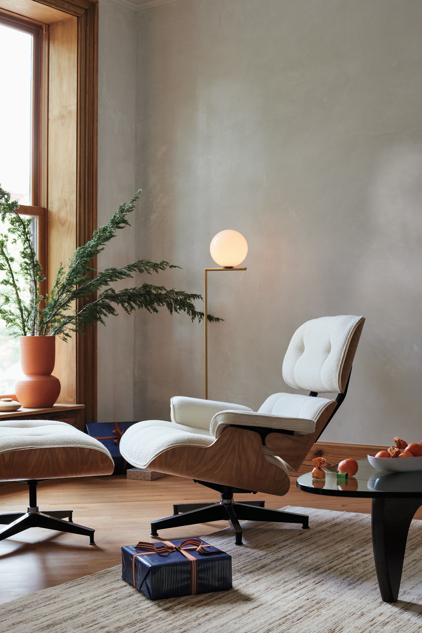 Herman Miller Eames Lounge Chair, Standard in Peat | Fabric