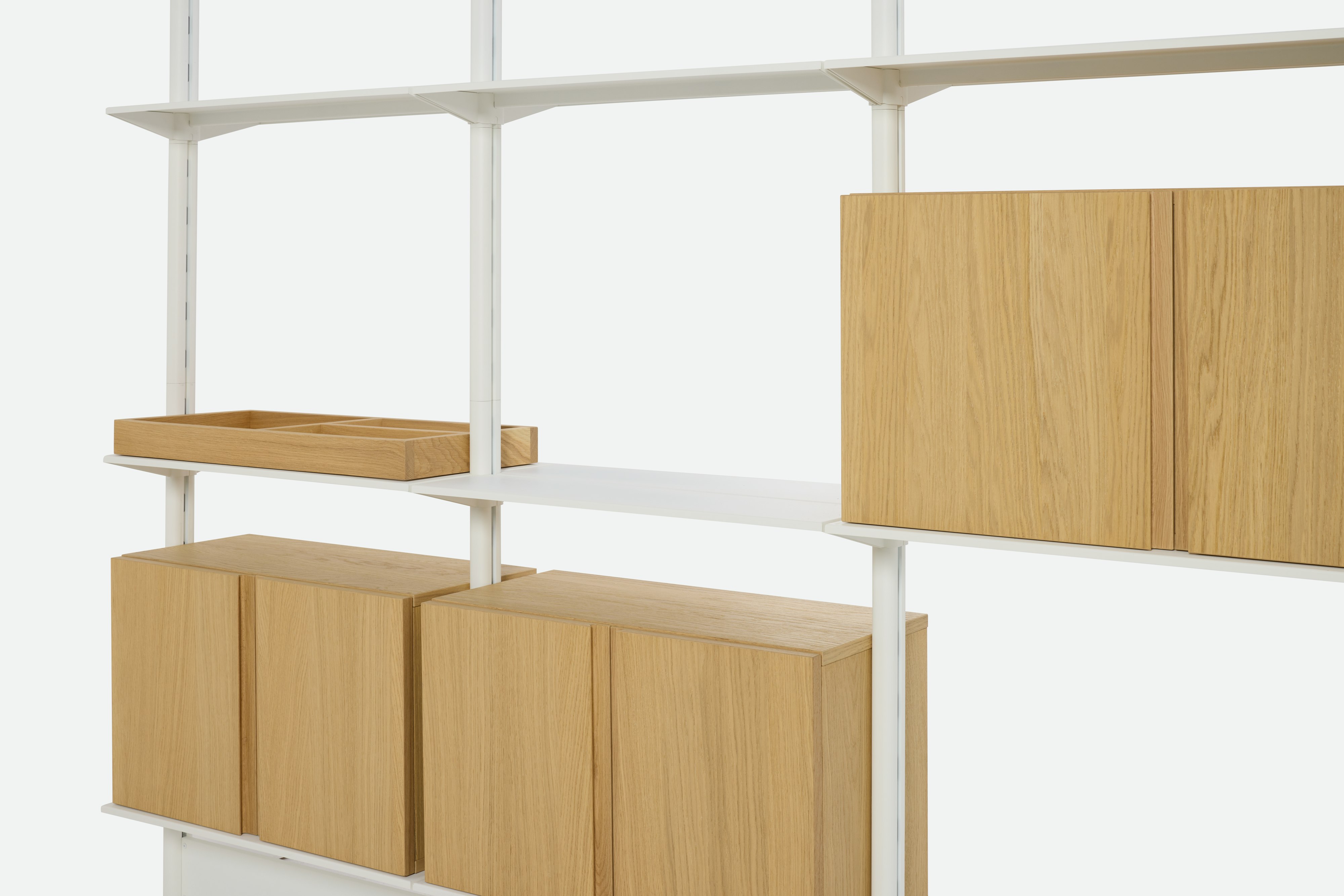 Pira Floor Shelving