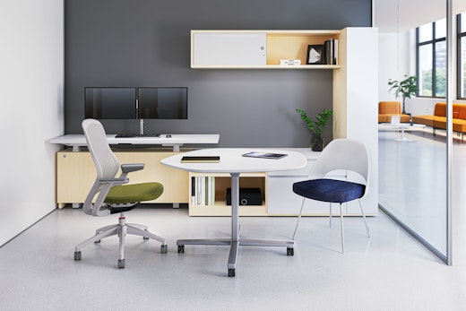 Reff Profiles Private Office Setting