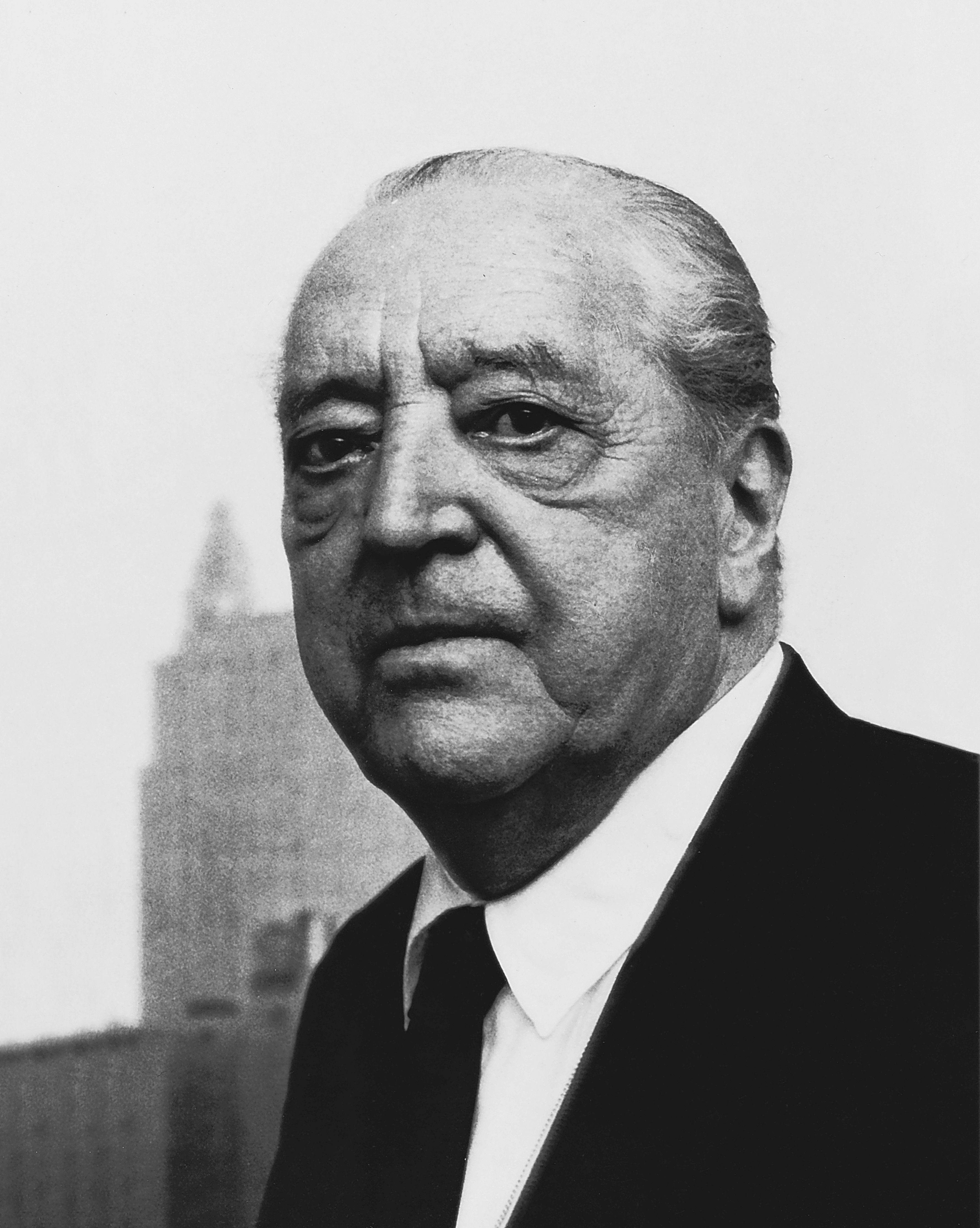 Ludwig Mies Van Der Rohe - Design Within Reach