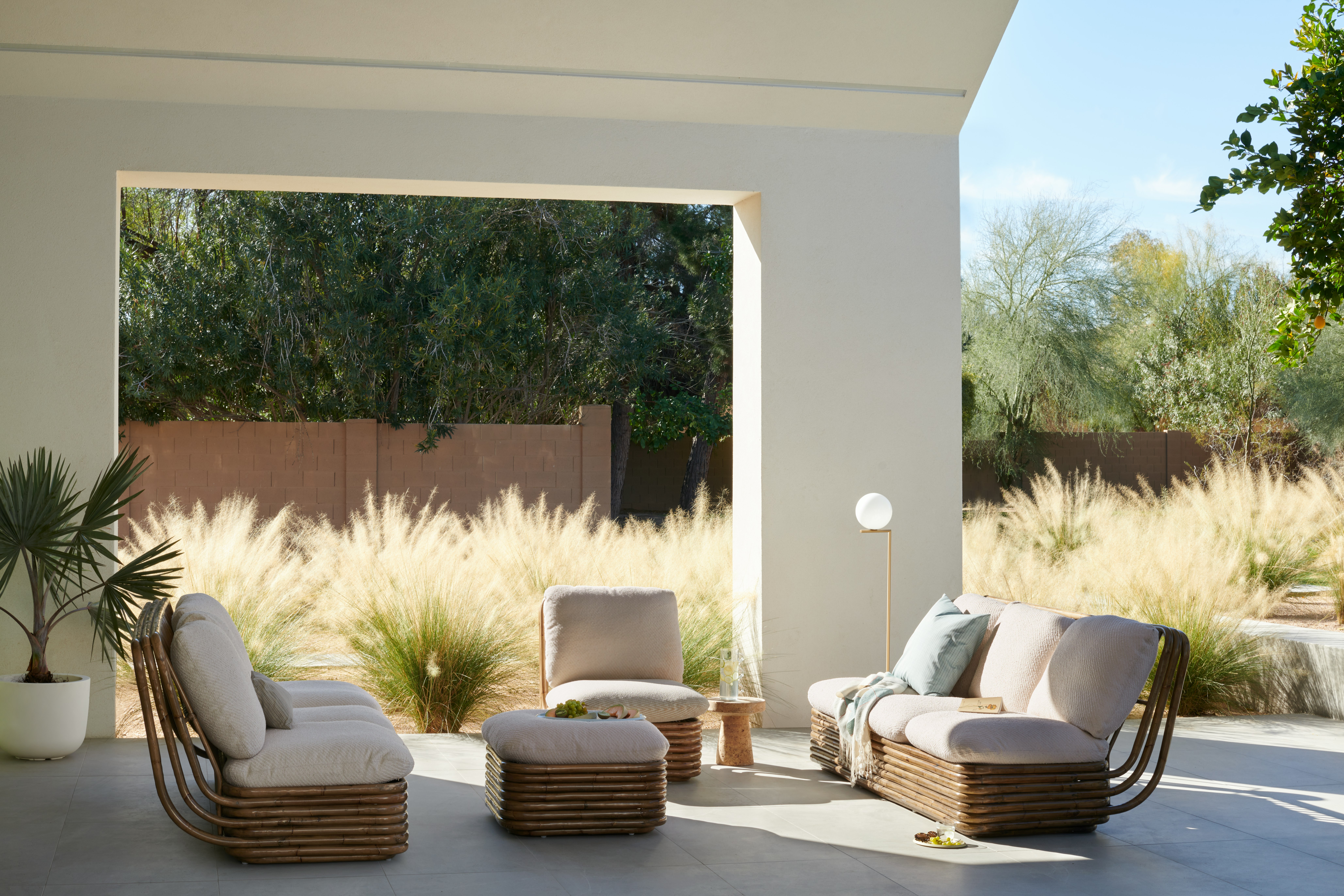 IC Outdoor Floor Lamp