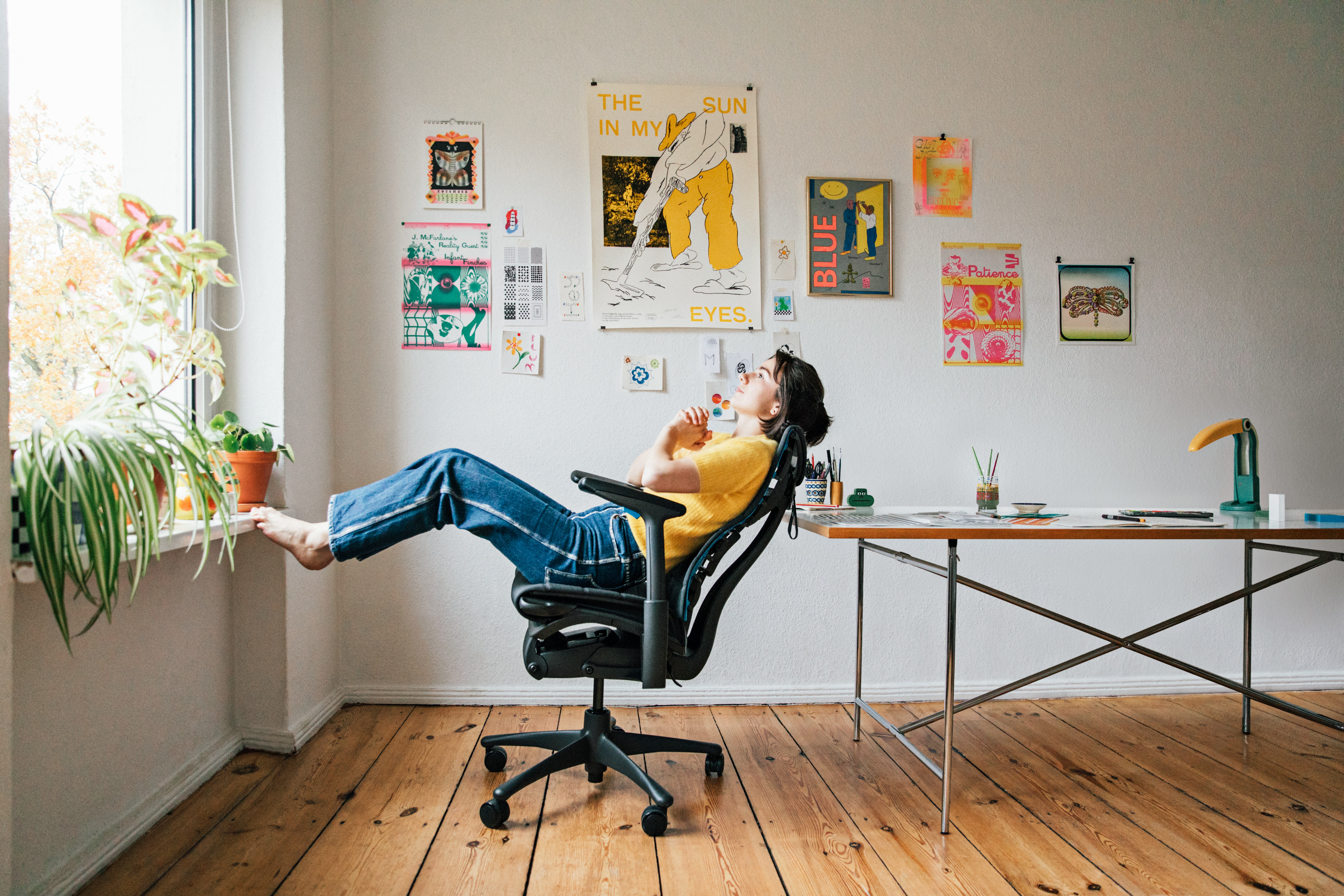 Molly Rose Dyson in studio with Embody and Nelson X-Leg