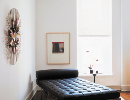 Barcelona Couch, Saarinen Side Table Barcelona Couch with Saarinen Side Table