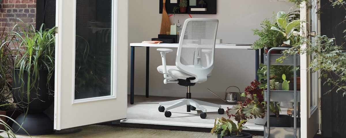 Verus Task Chair