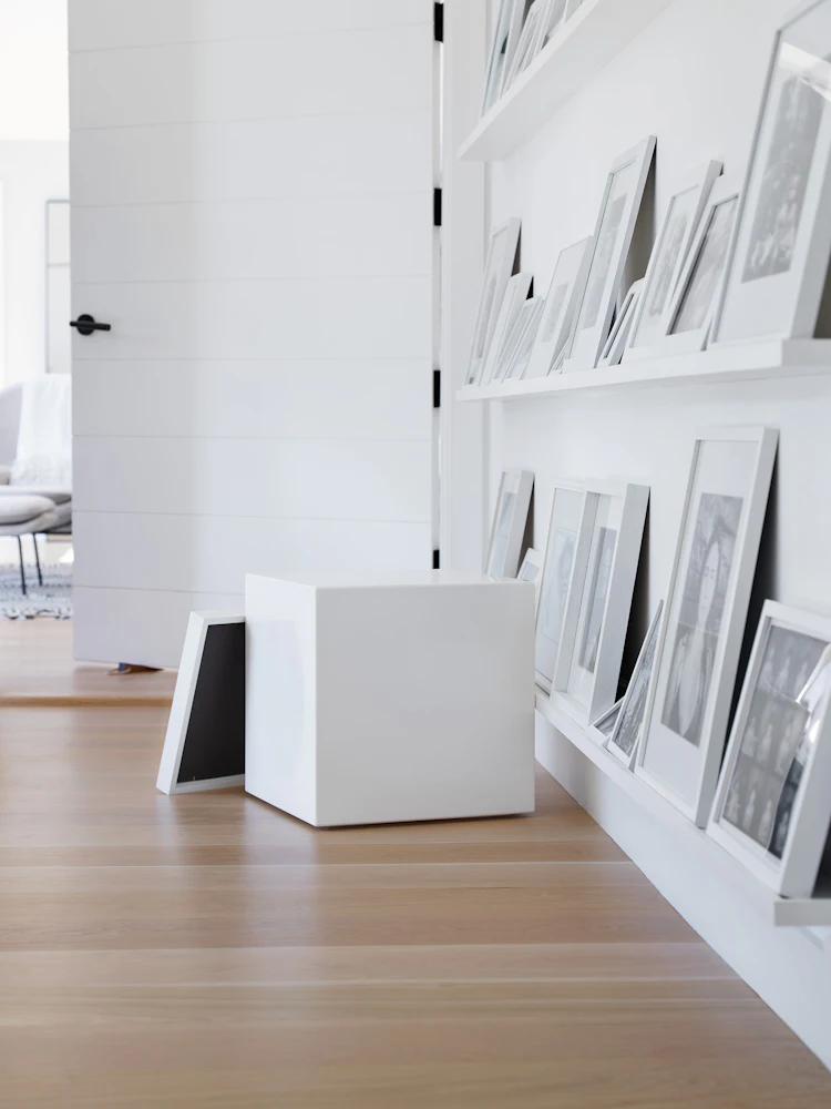 Float Table – Design Within Reach