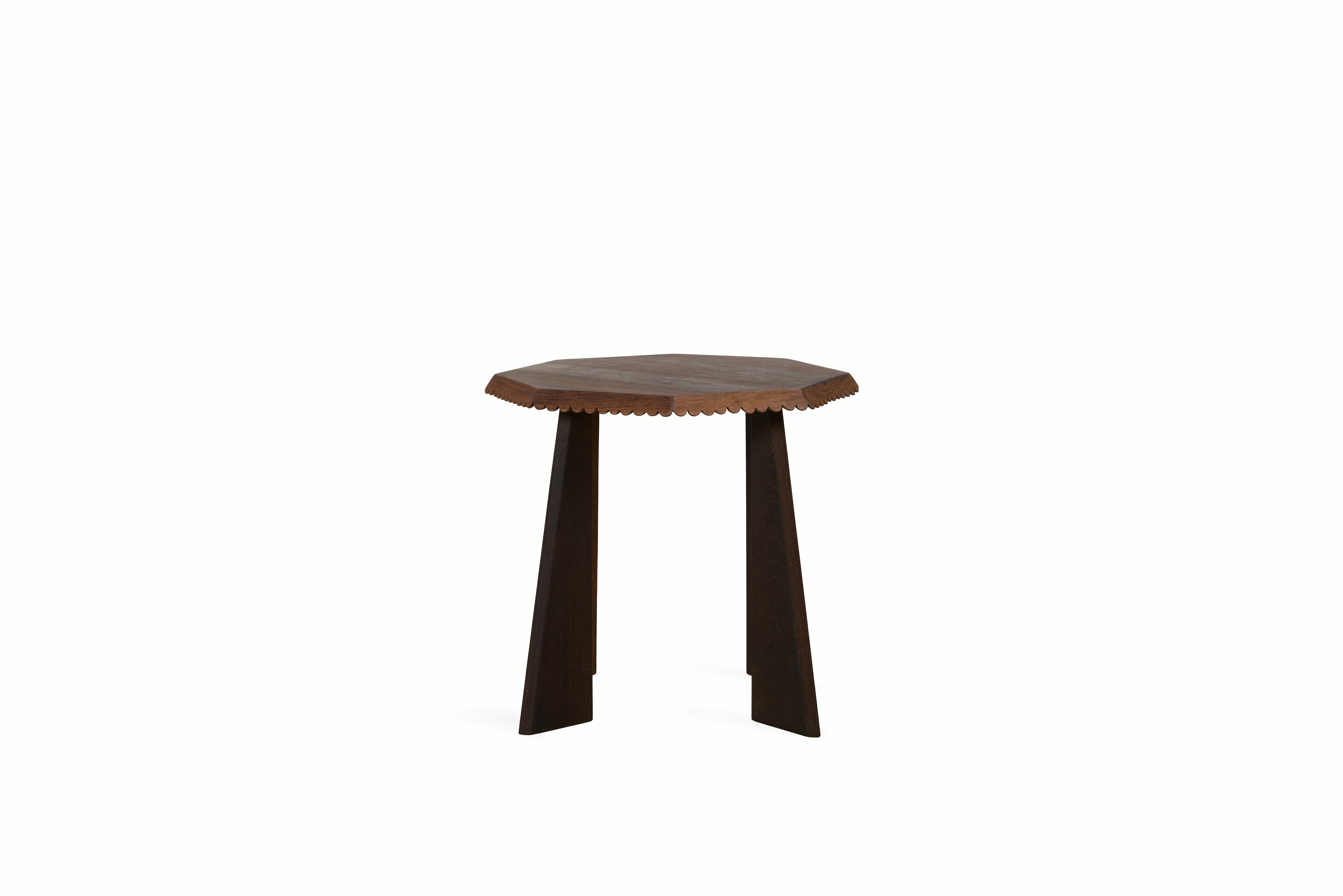 Lesire Side Table