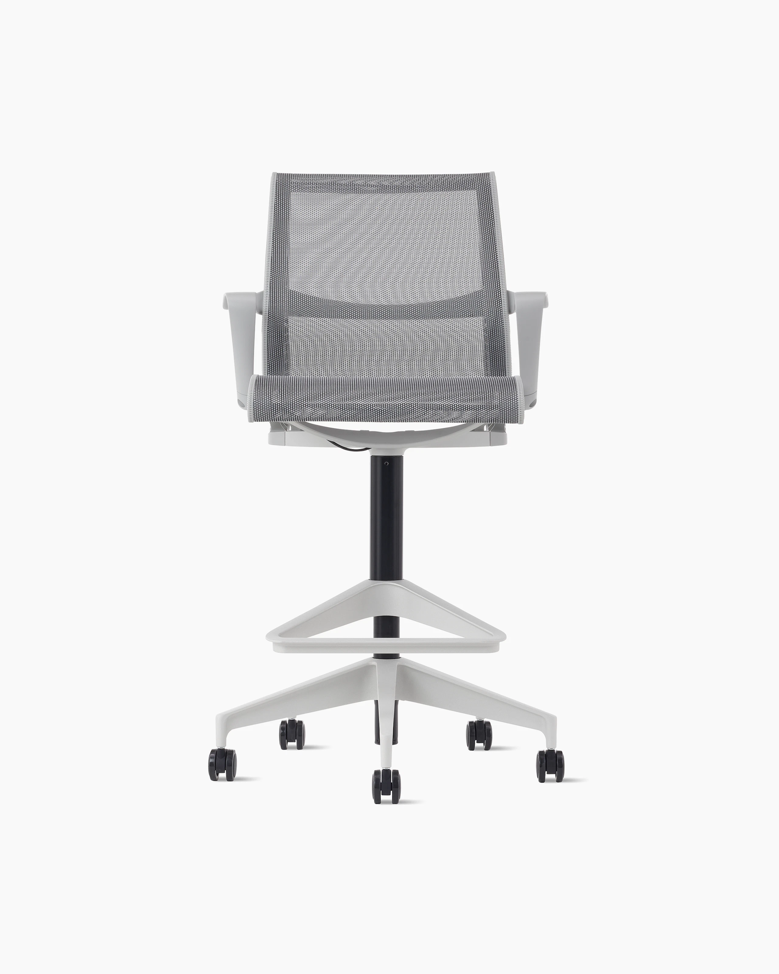 Front view of a Setu stool with fixed arms, a light grey frame, silver alloy base and light grey suspension.