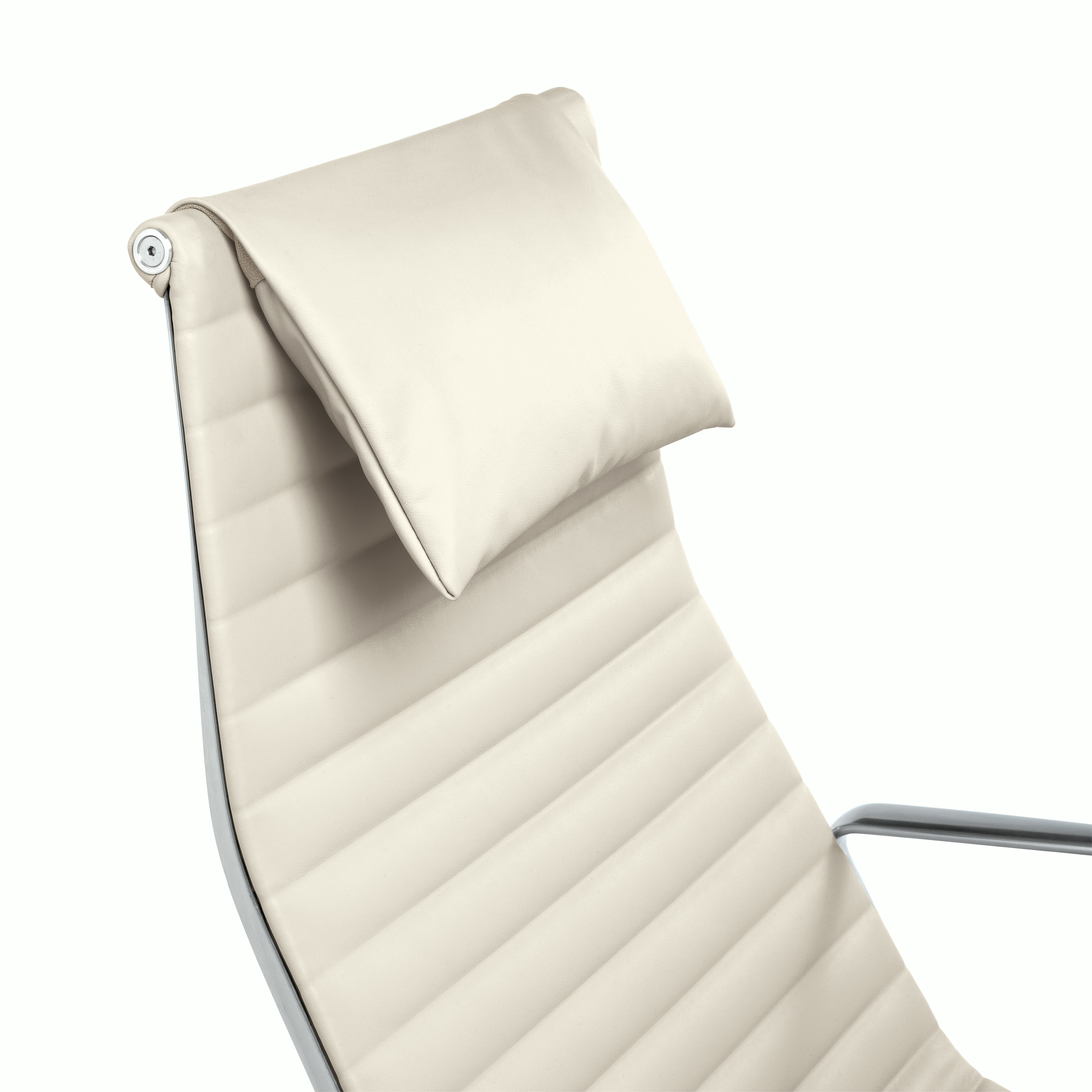 Eames Aluminum Lounge Chair 4 Star Base