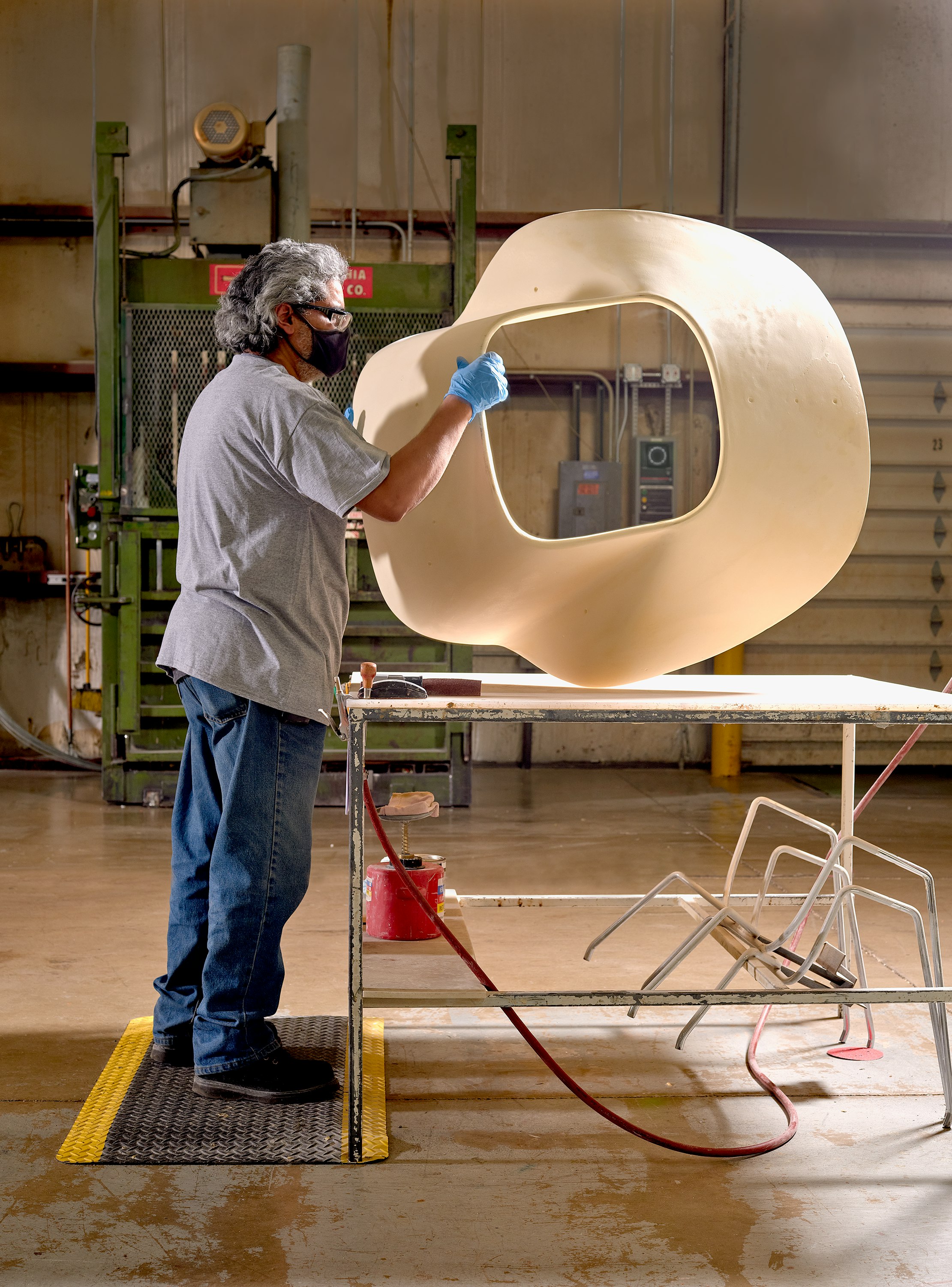 Womb Chair Manufacturing