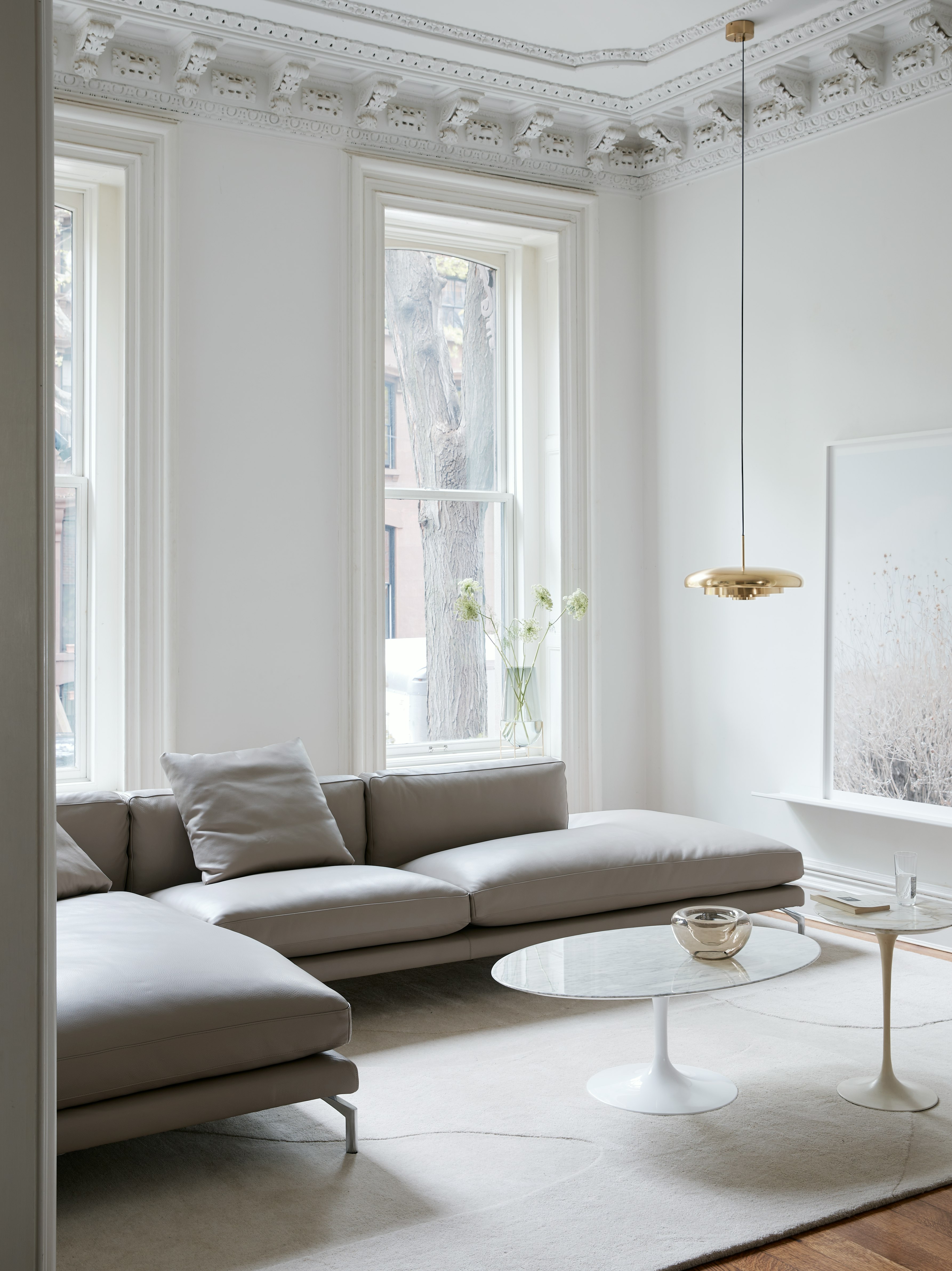 Como Open Sectional, Saarinen Coffee and Side Tables and Onda Rug