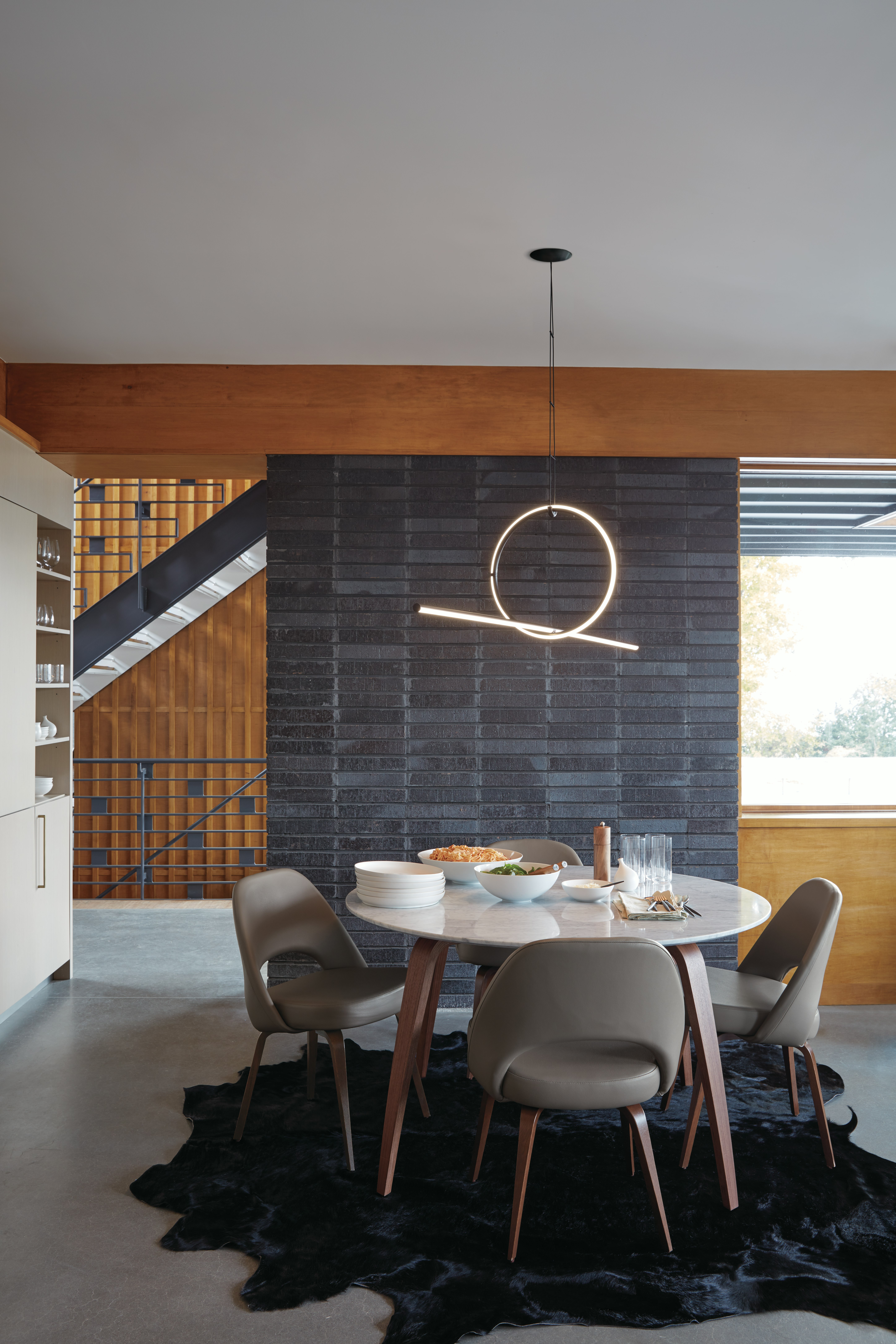 Saarinen Executive Side Chair